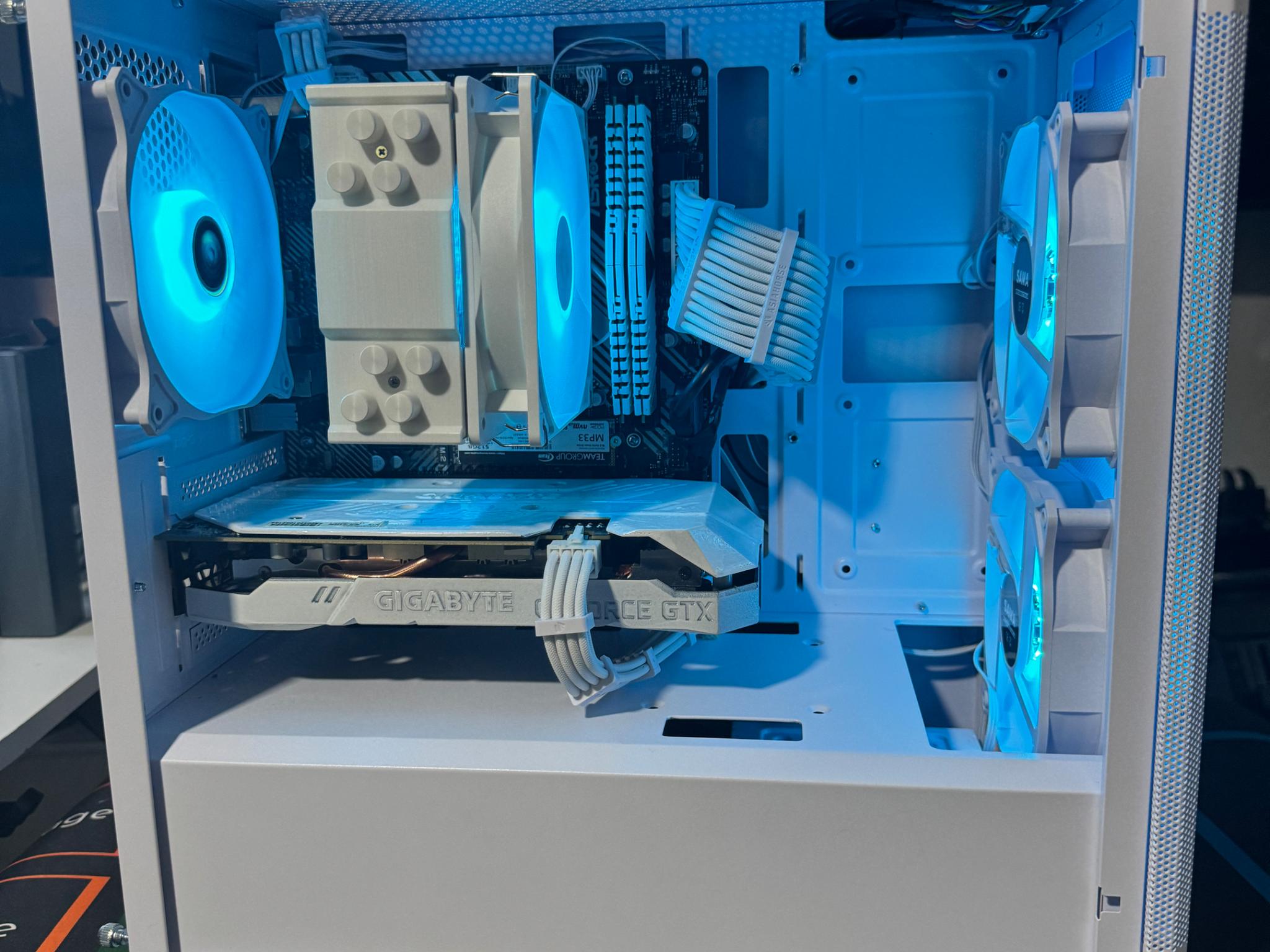 ❄️ S N O W ❄️ Gaming PC | Ryzen 5 3600 | GTX 1660 Ti | 16GB DDR4 | 512GB SSD