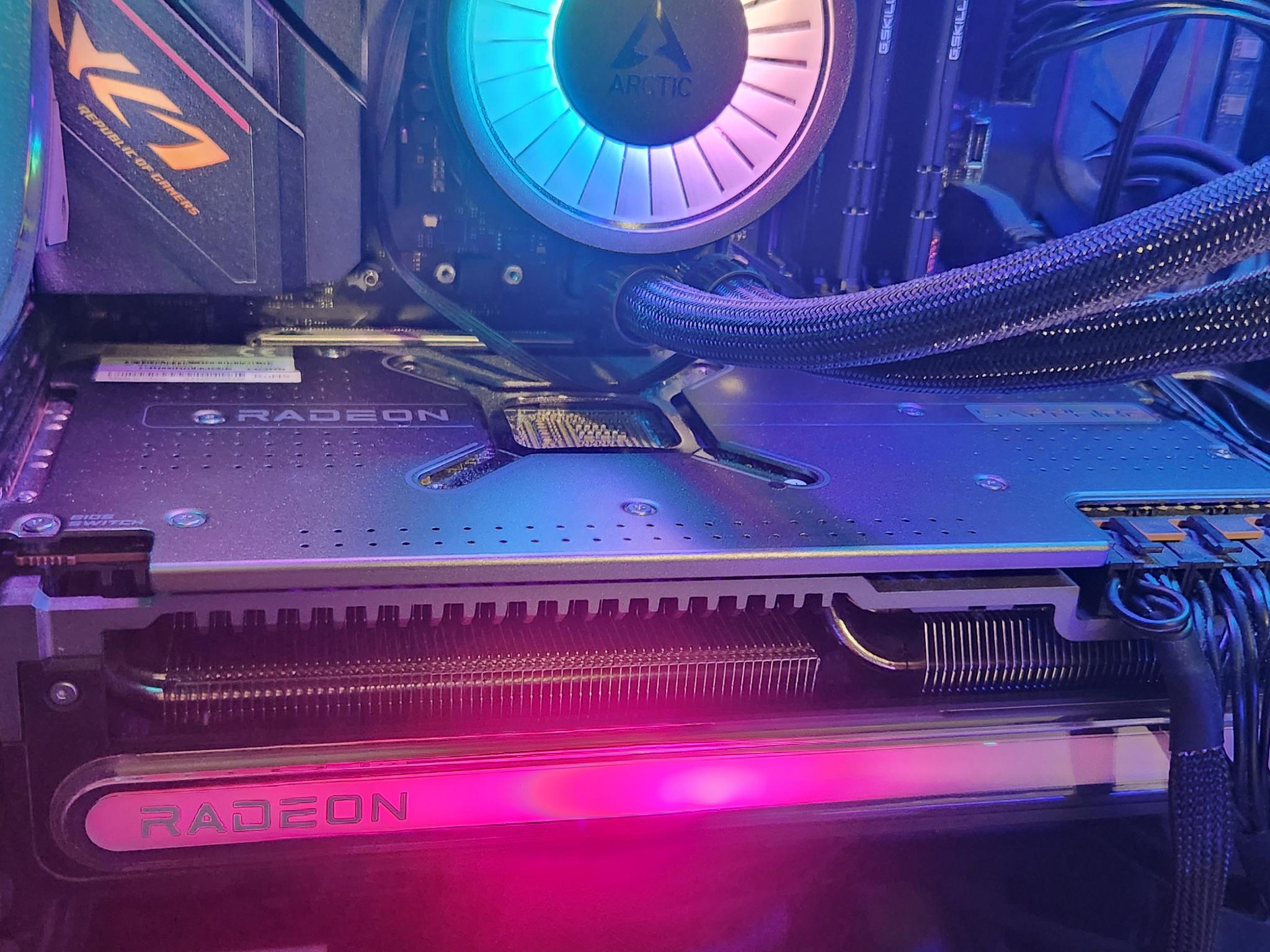 Sapphire NITRO+ Radeon RX 7900 XTX