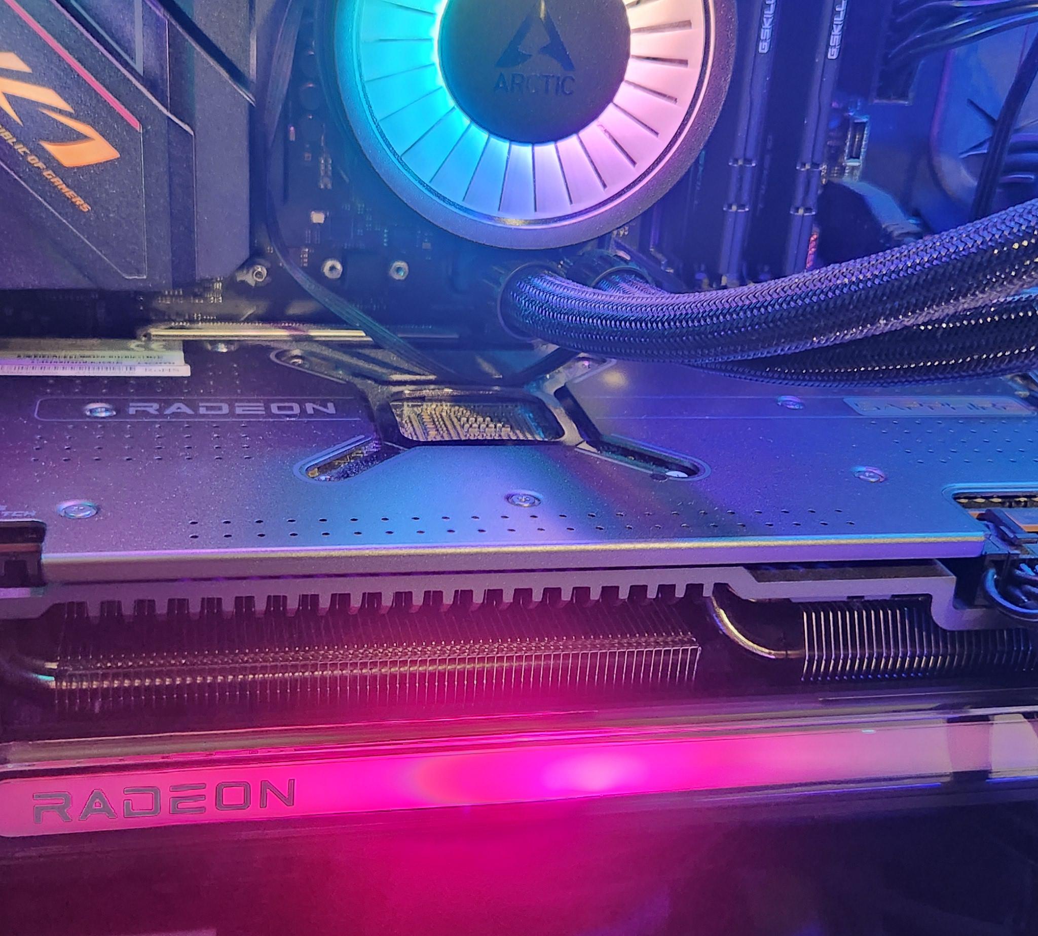 Sapphire NITRO+ Radeon RX 7900 XTX