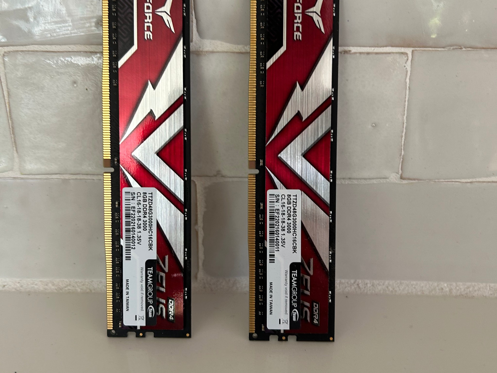 TEAMGROUP T-Force Zeus DDR4 16GB Kit (2 x 8GB) 3000MHz (PC4 24000) CL16 Desktop Gaming Memory Module
