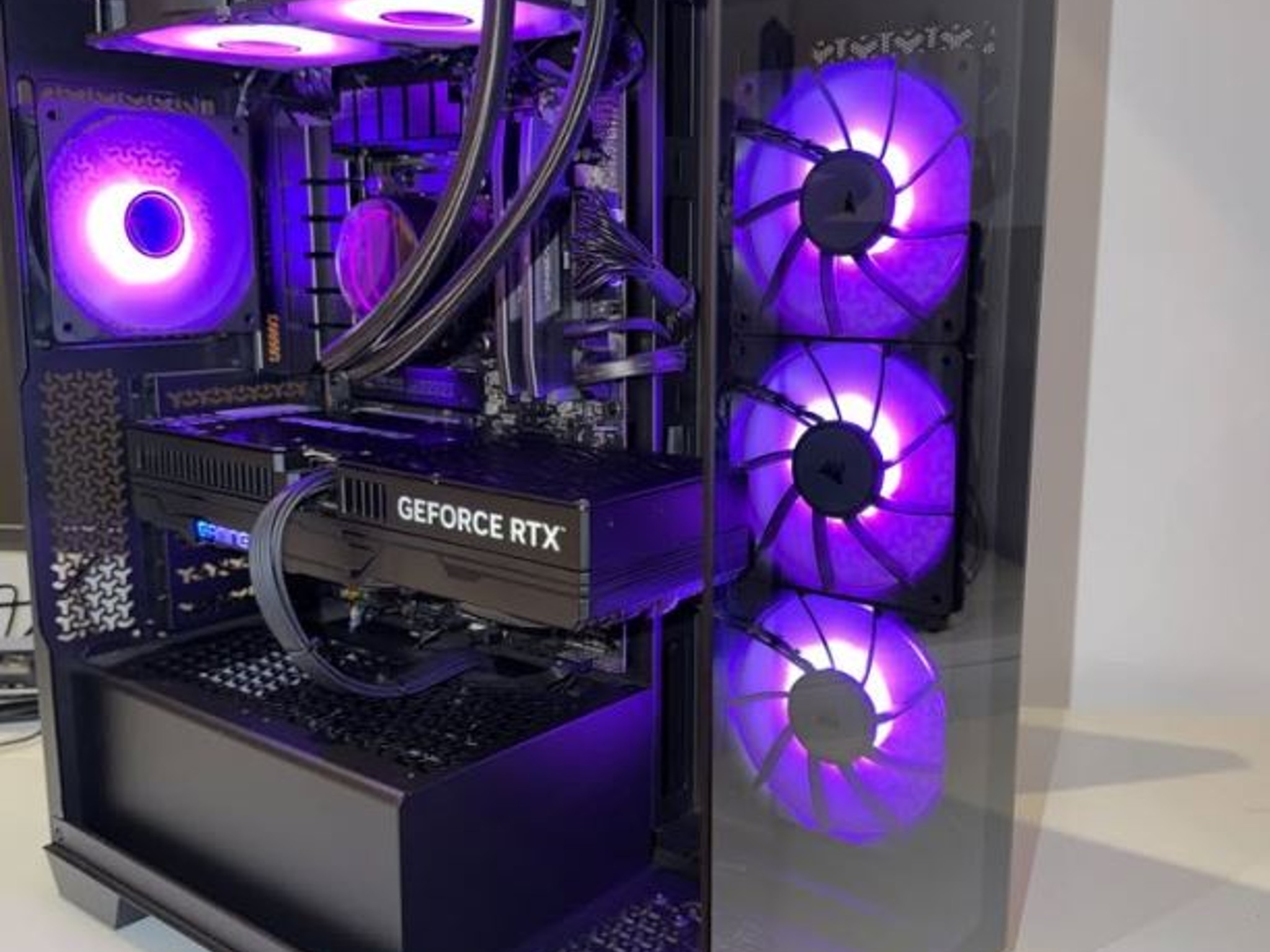 GAMING PC RYZEN 7 7800X3D RTX 5080 32 GIGS DDR5 GAMING PC BEAST