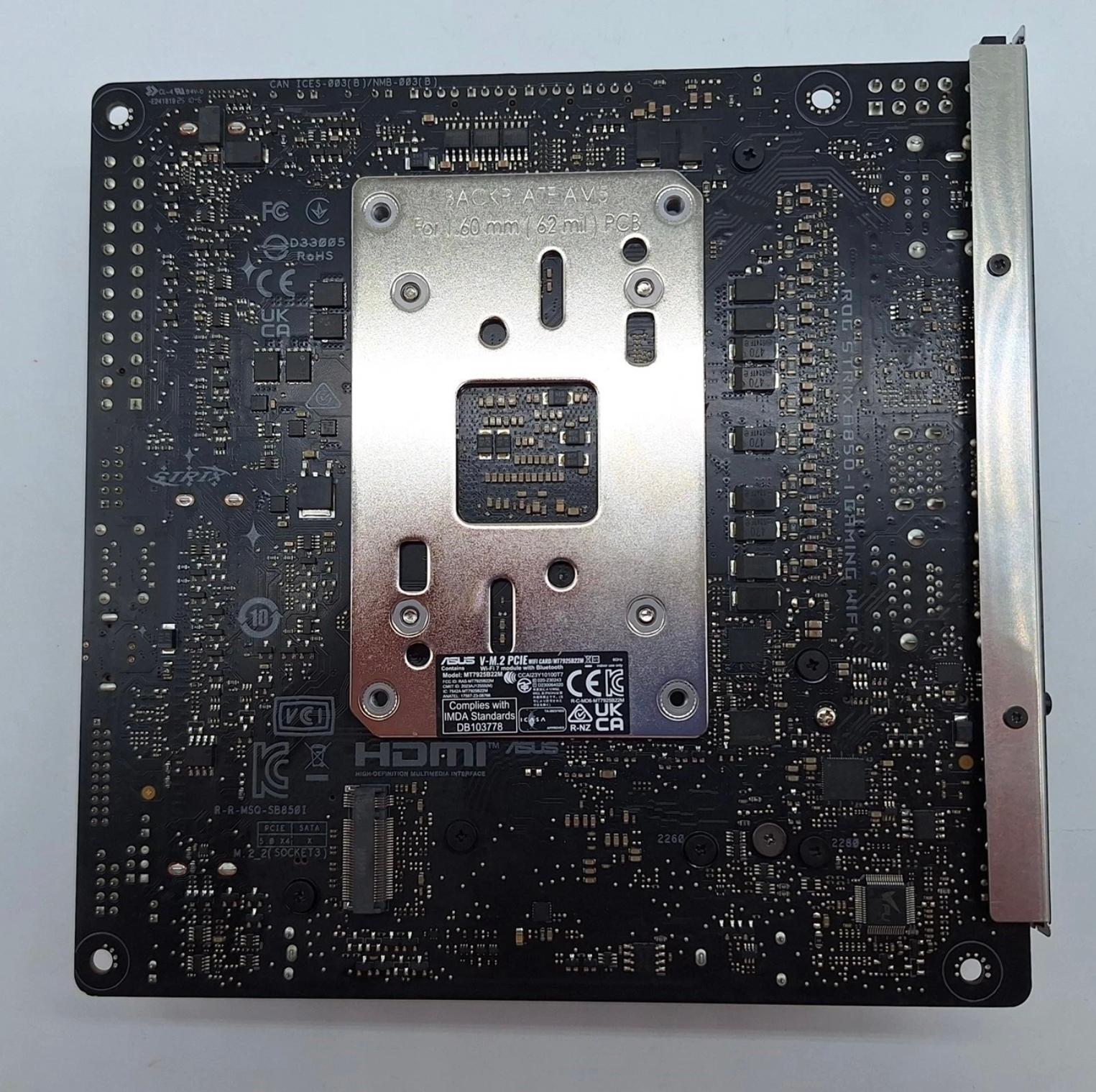 ASUS ROG STRIX B850-I GAMING WIFI + R7 9800X3D+ 500GB NMVE AMD AM5 DDR5 PCIE 5.0