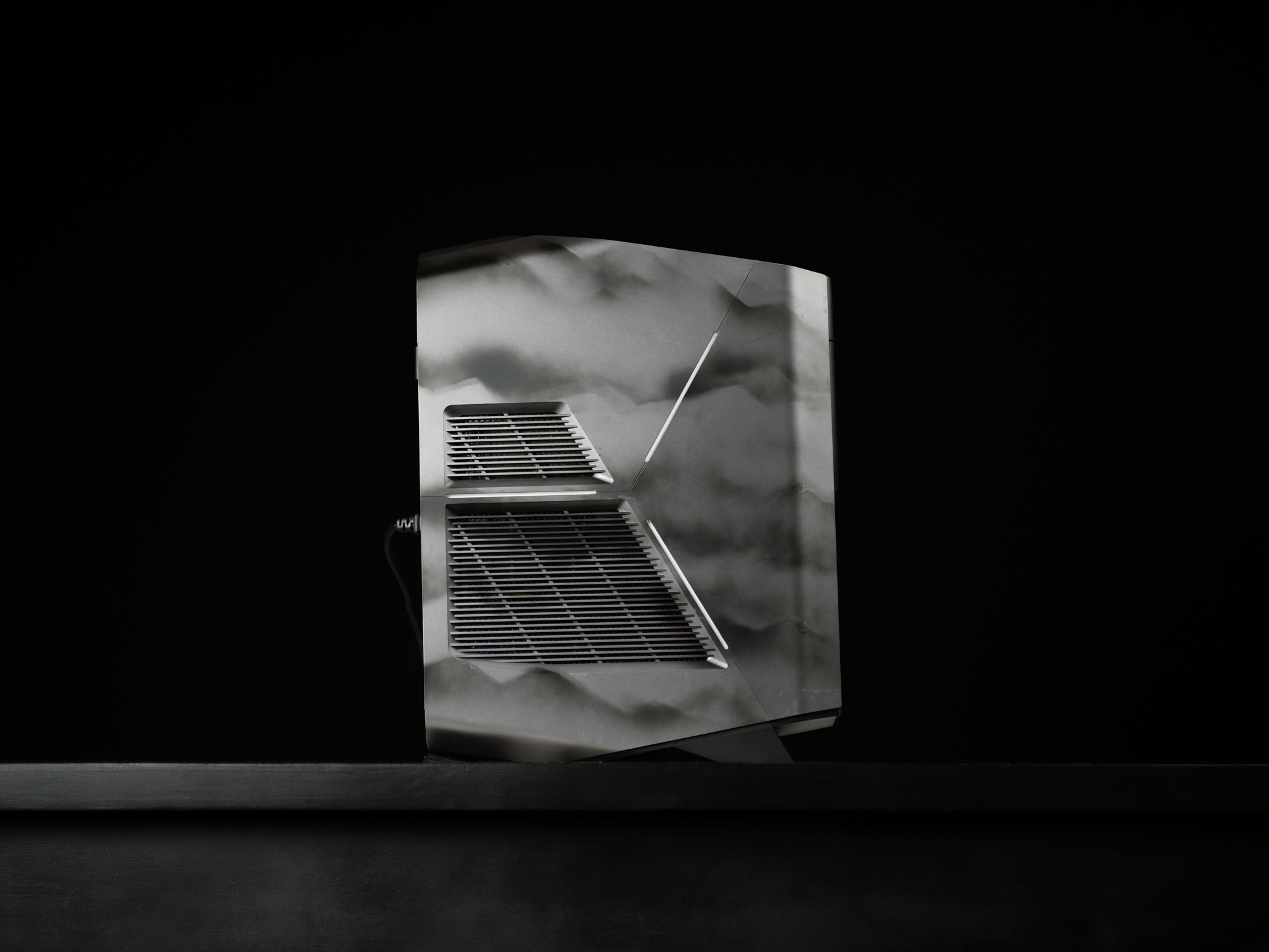 \ NA-03 / GTX 1080 Intel Core i5 8700K .7TB Windows 11 16GB Gaming PC