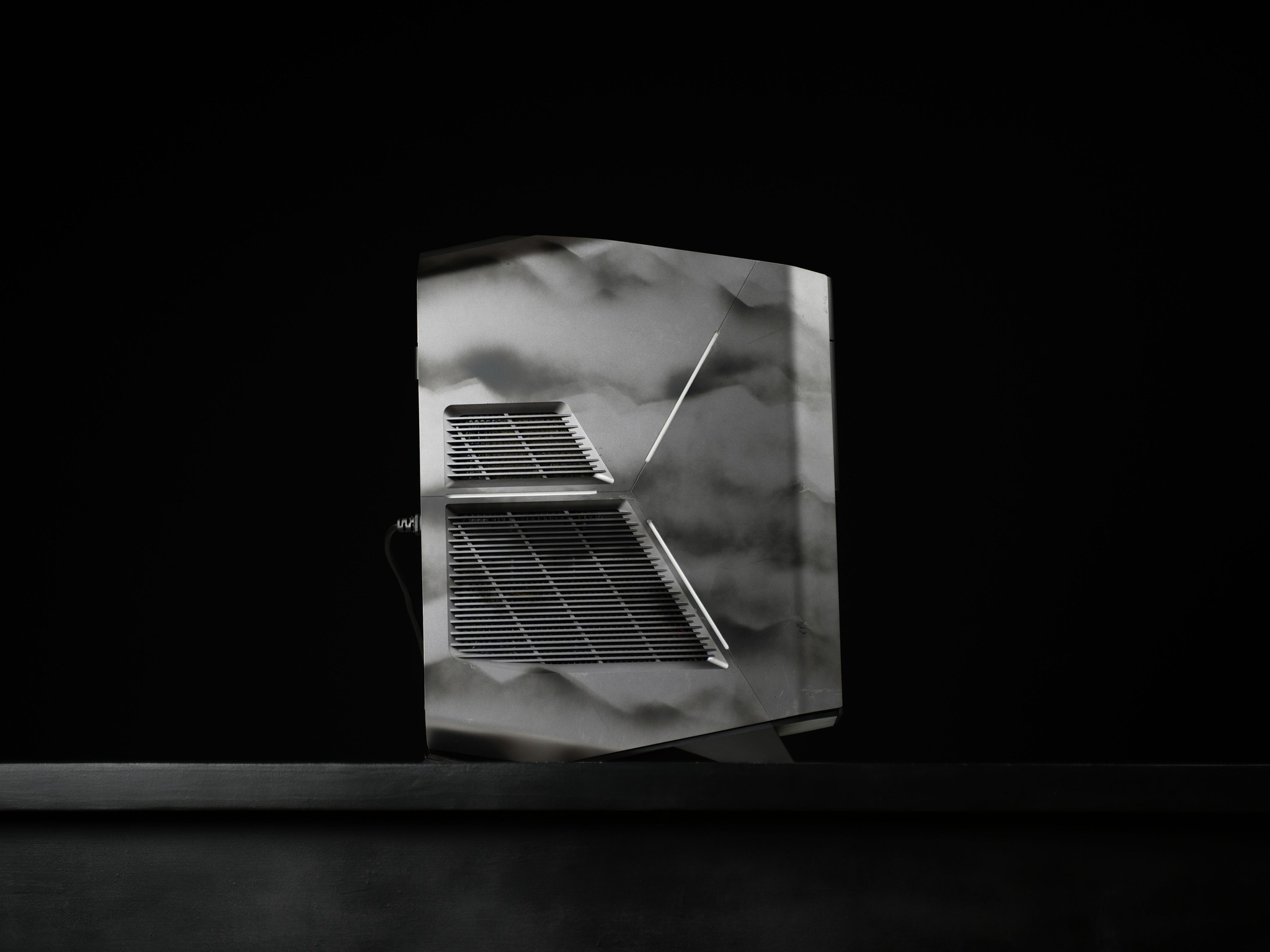 \ NA-03 / GTX 1080 Intel Core i5 8700K .7TB Windows 11 16GB Gaming PC