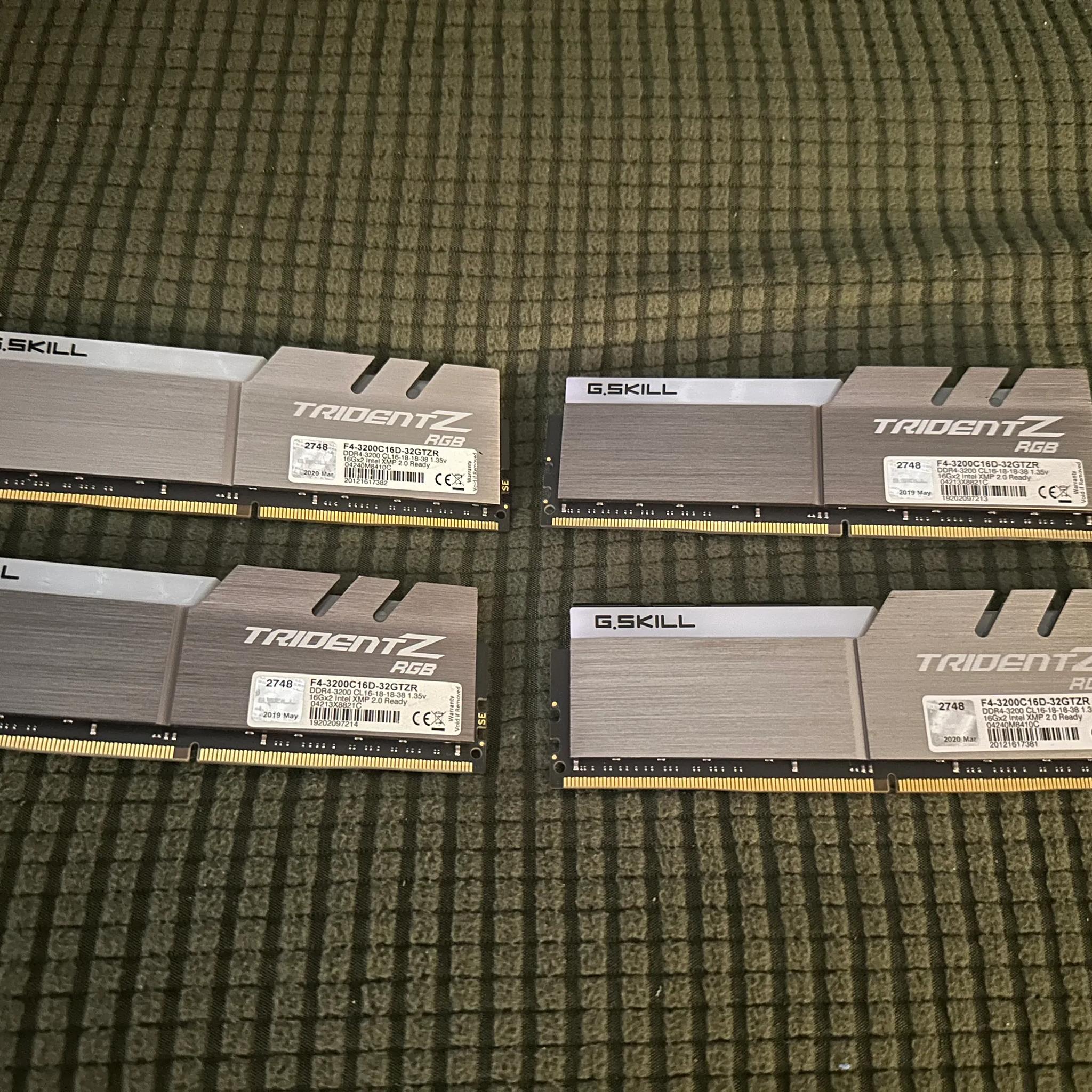 G.Skill Trident Z RGB 64GB 3200