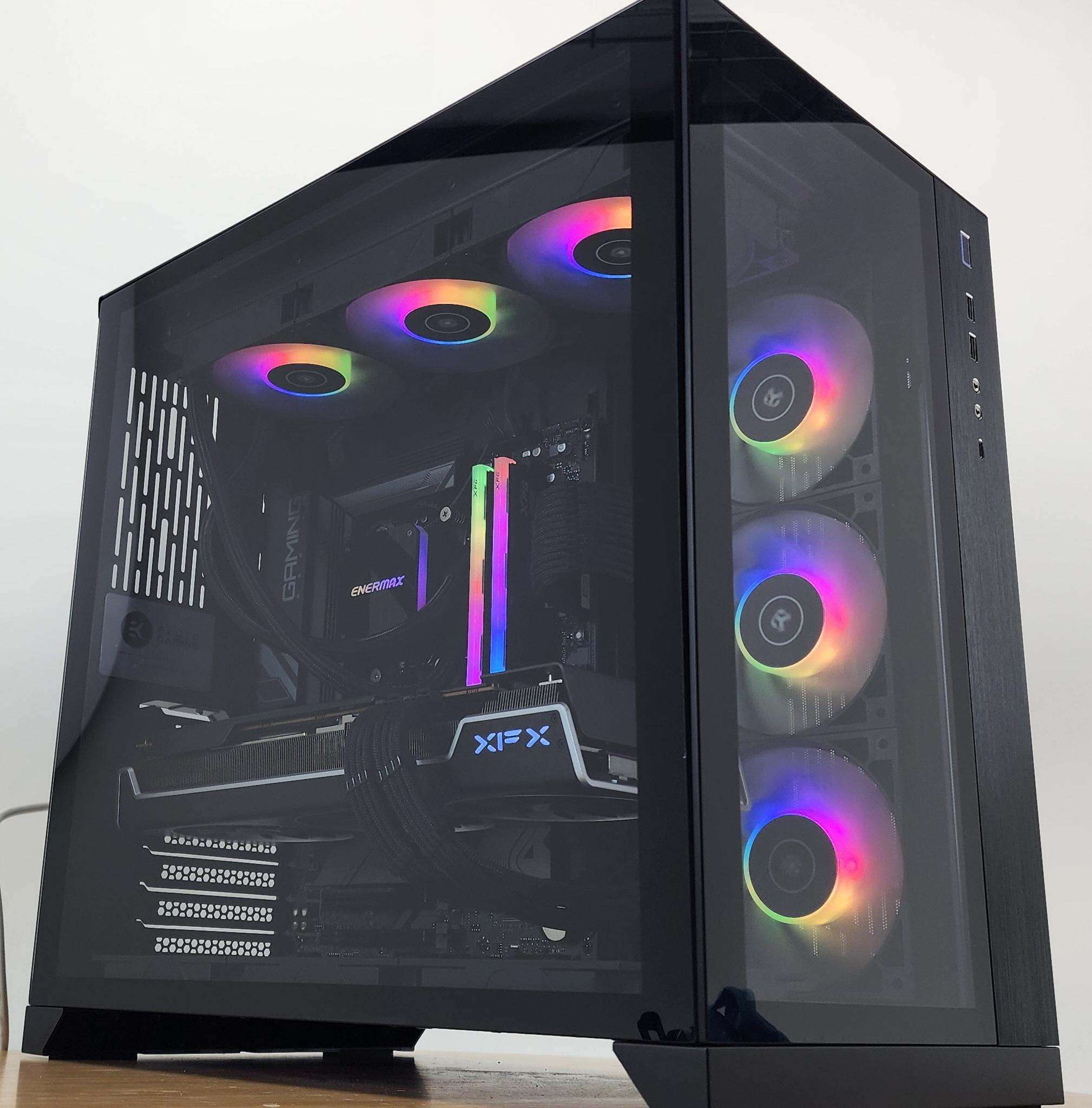 Gaming PC Ryzen 7 7800X3D 32GB RAM 2TB SSD RX 7900 XT 20GB Windows 11 Computer