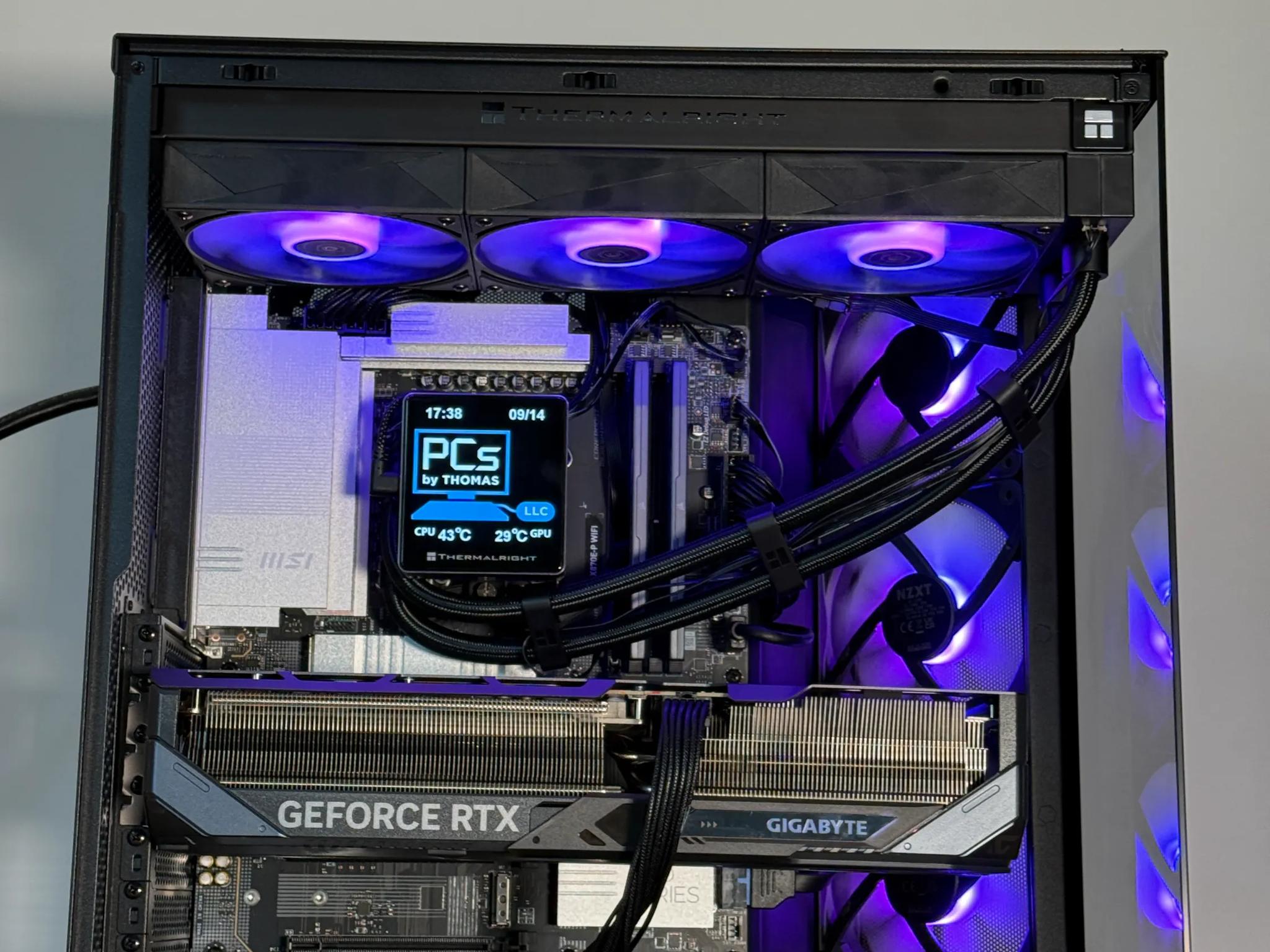 RTX 5090 Ryzen 7 9800x3d Gaming C