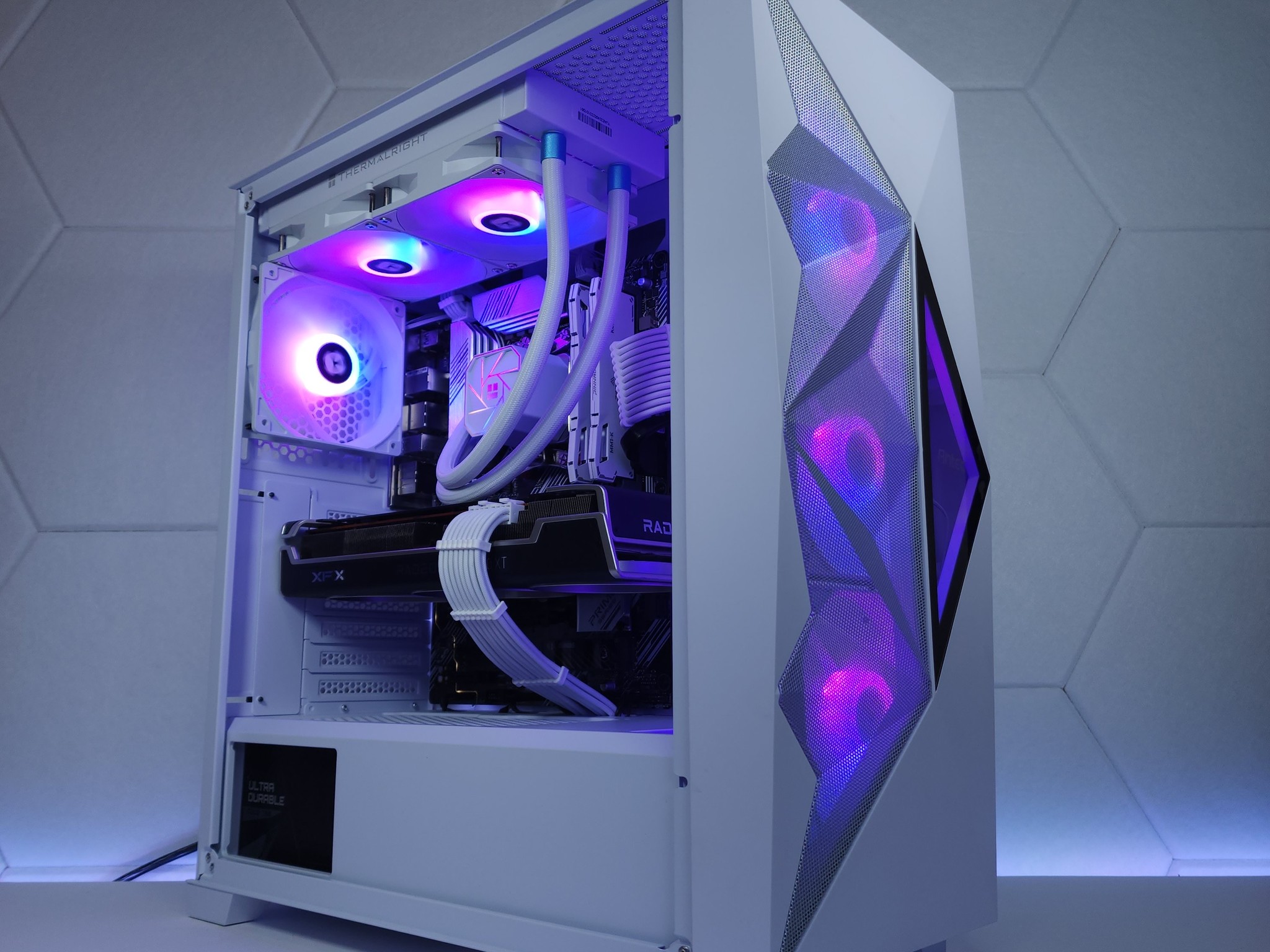 🤍💙RX 6700XT | Ryzen 5 5600G | 16GB 3200MHz | 1TB NVMe SSD