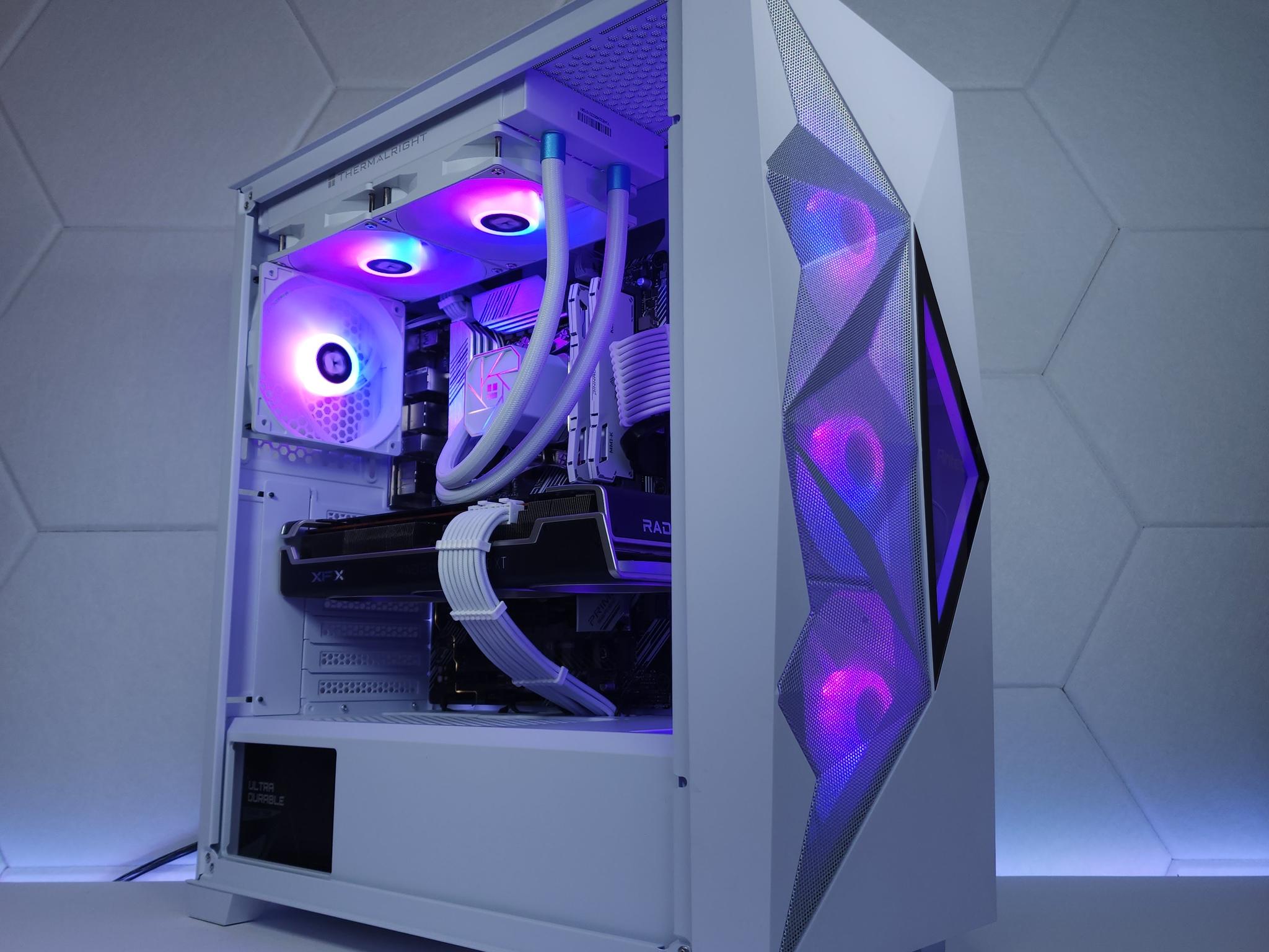 🤍💙RX 6700XT | Ryzen 5 5600G | 16GB 3200MHz | 1TB NVMe SSD
