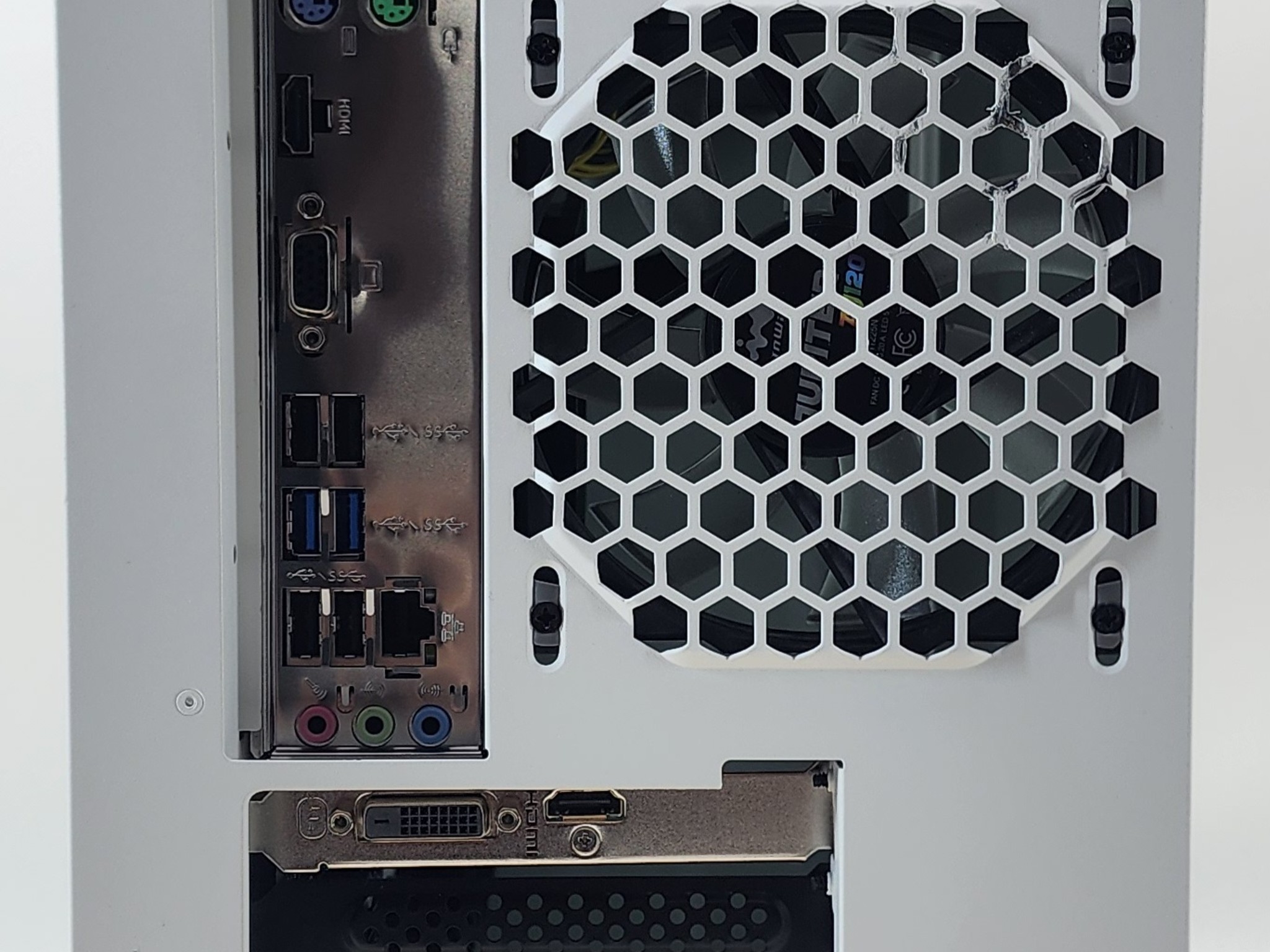 Gaming PC i3-10105F 16GB RAM 256GB SSD GT 1030 2GB Windows 11 PC