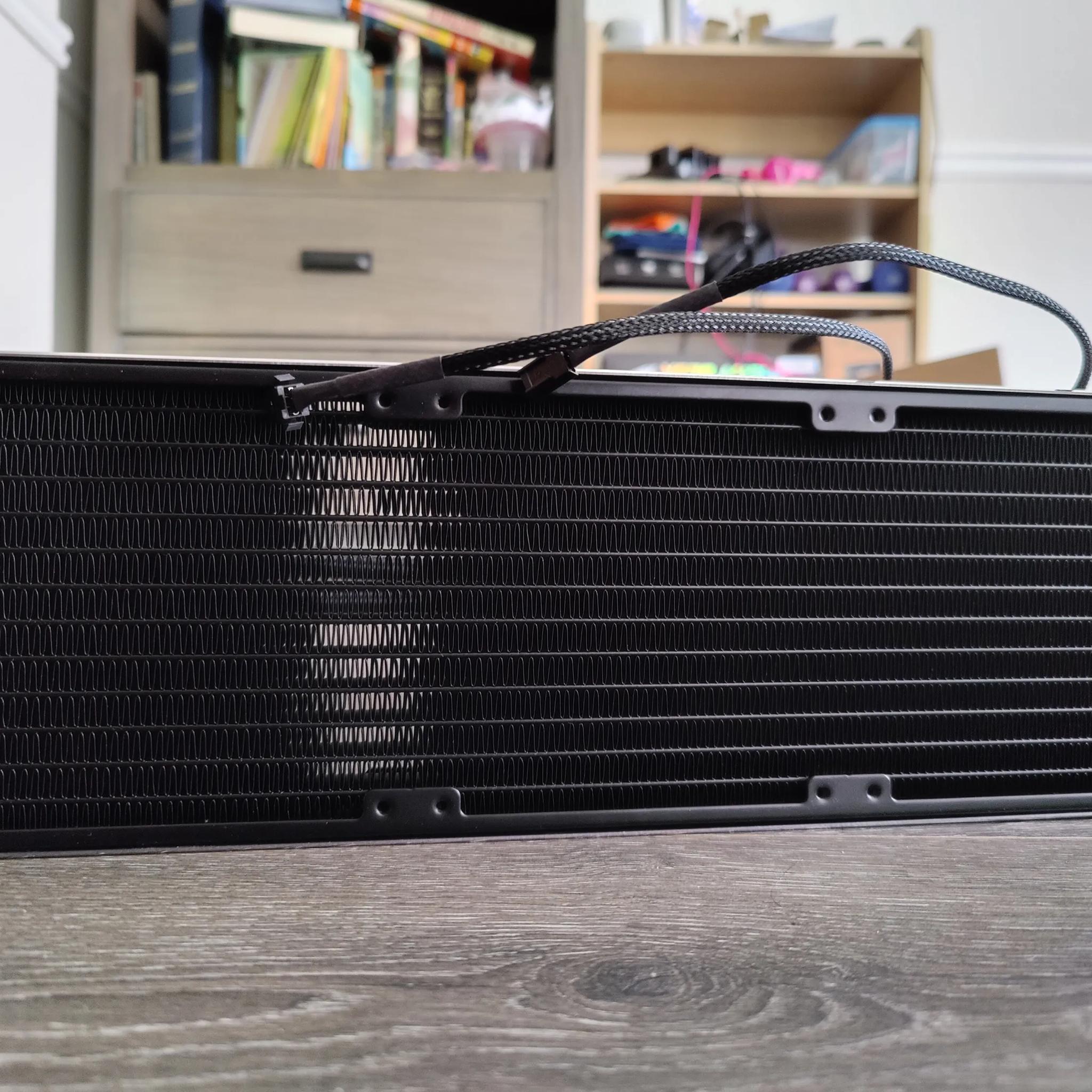 Lian Li Galahad 360mm AIO - Black