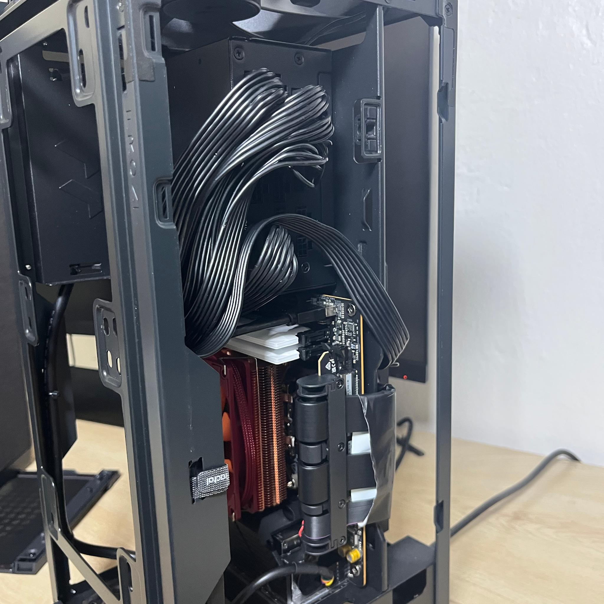 Custom Gaming PC RTX 5060, i5 12400F, 32GB DDR5, 1TB m.2 ssd, Fractal Mood, Asrock B760i Mini ITX