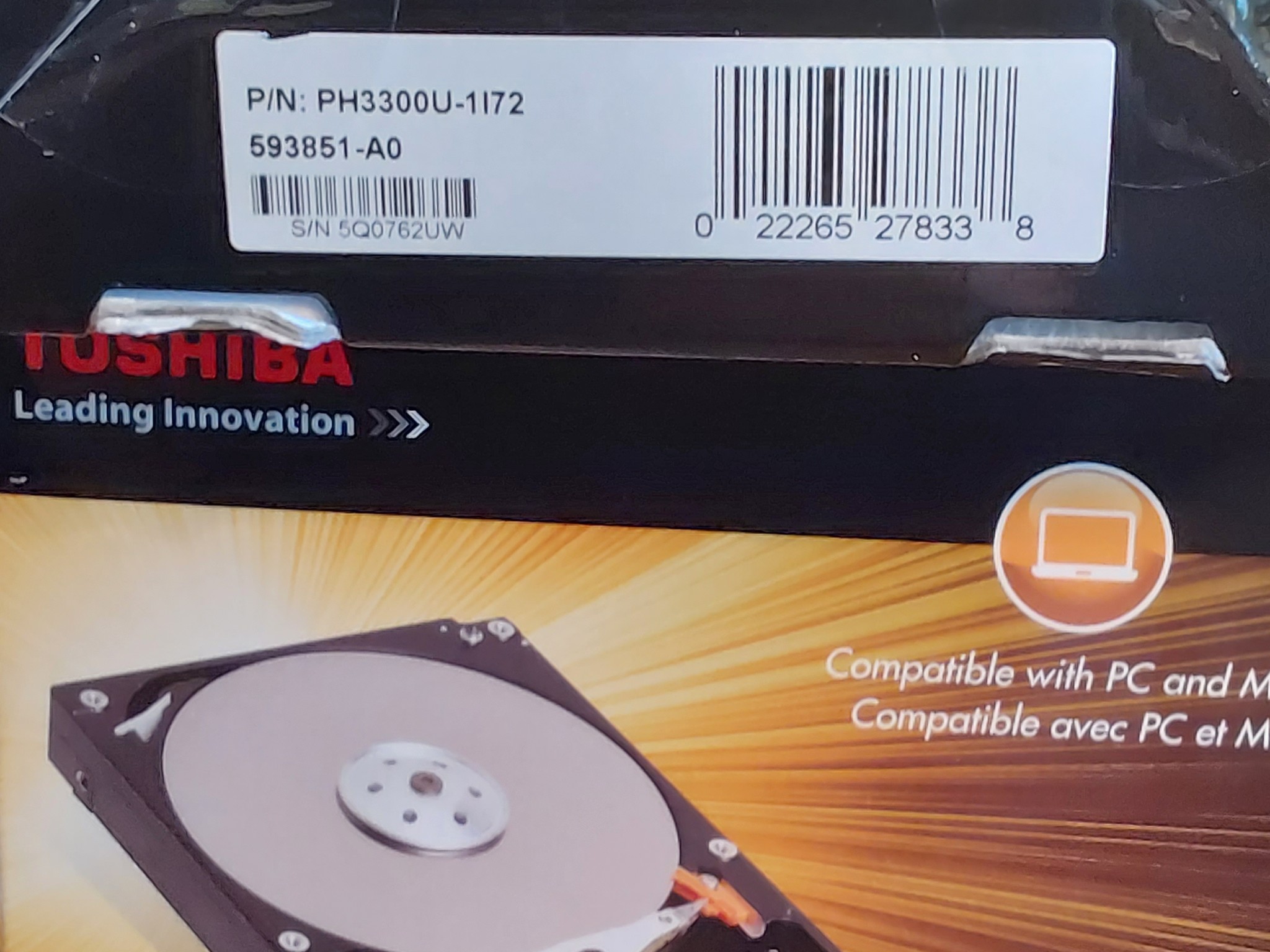 NEW TOSHIBA 3TB 7200 RPM 64MB Cache SATA 6.0Gb/s 3.5" Internal Hard Drive -Retail Kit PH3300U-1I72