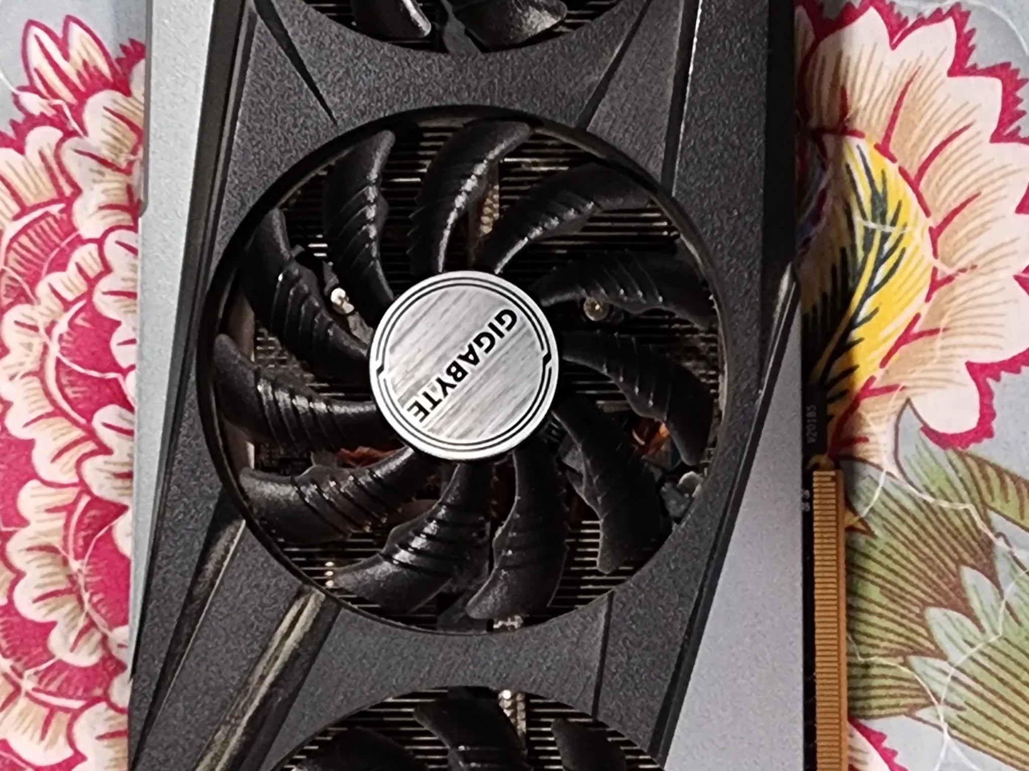 Gigabyte Radeon RX 6600 XT Gaming OC 8G Graphics Card