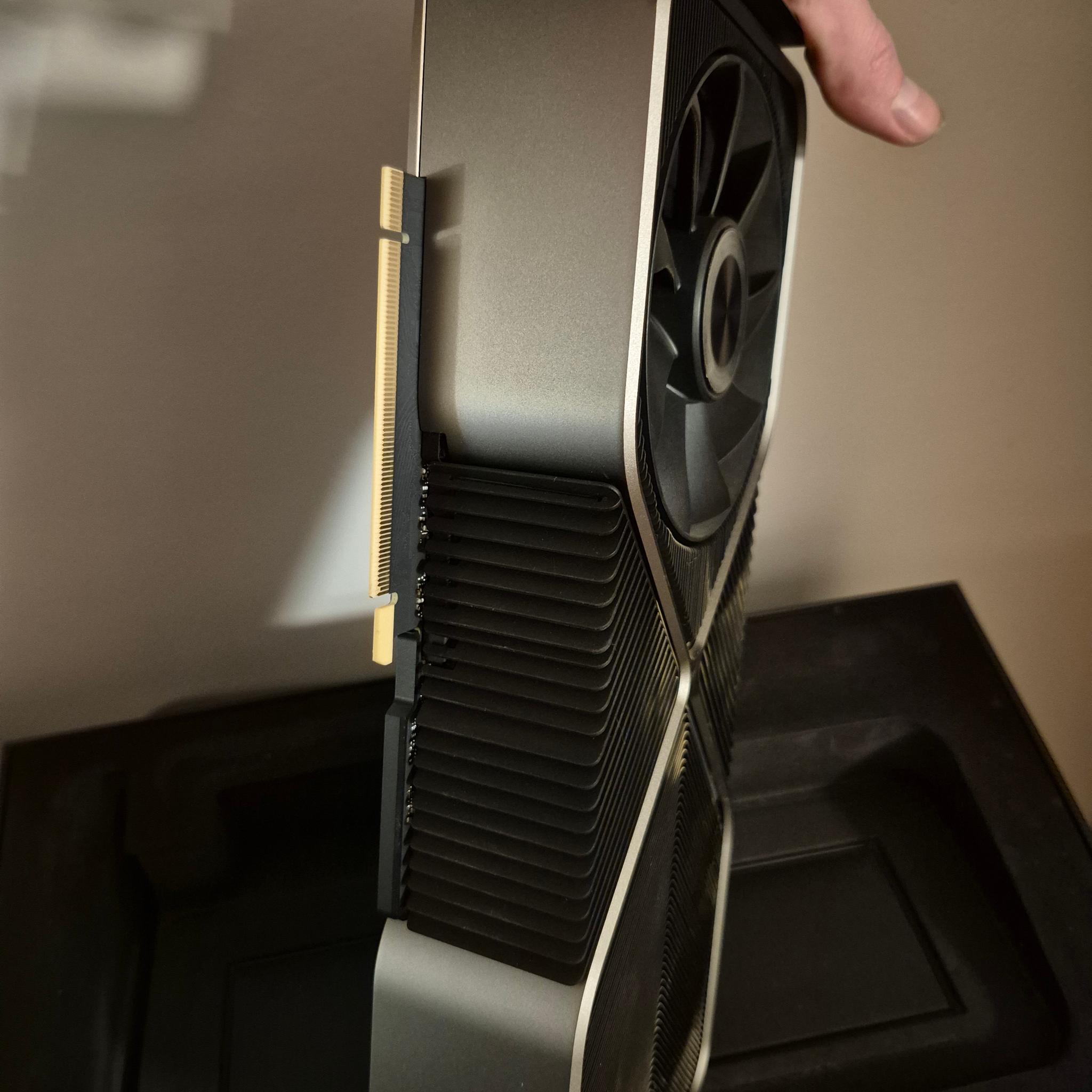 NVIDIA Founders Edition GeForce RTX 3090