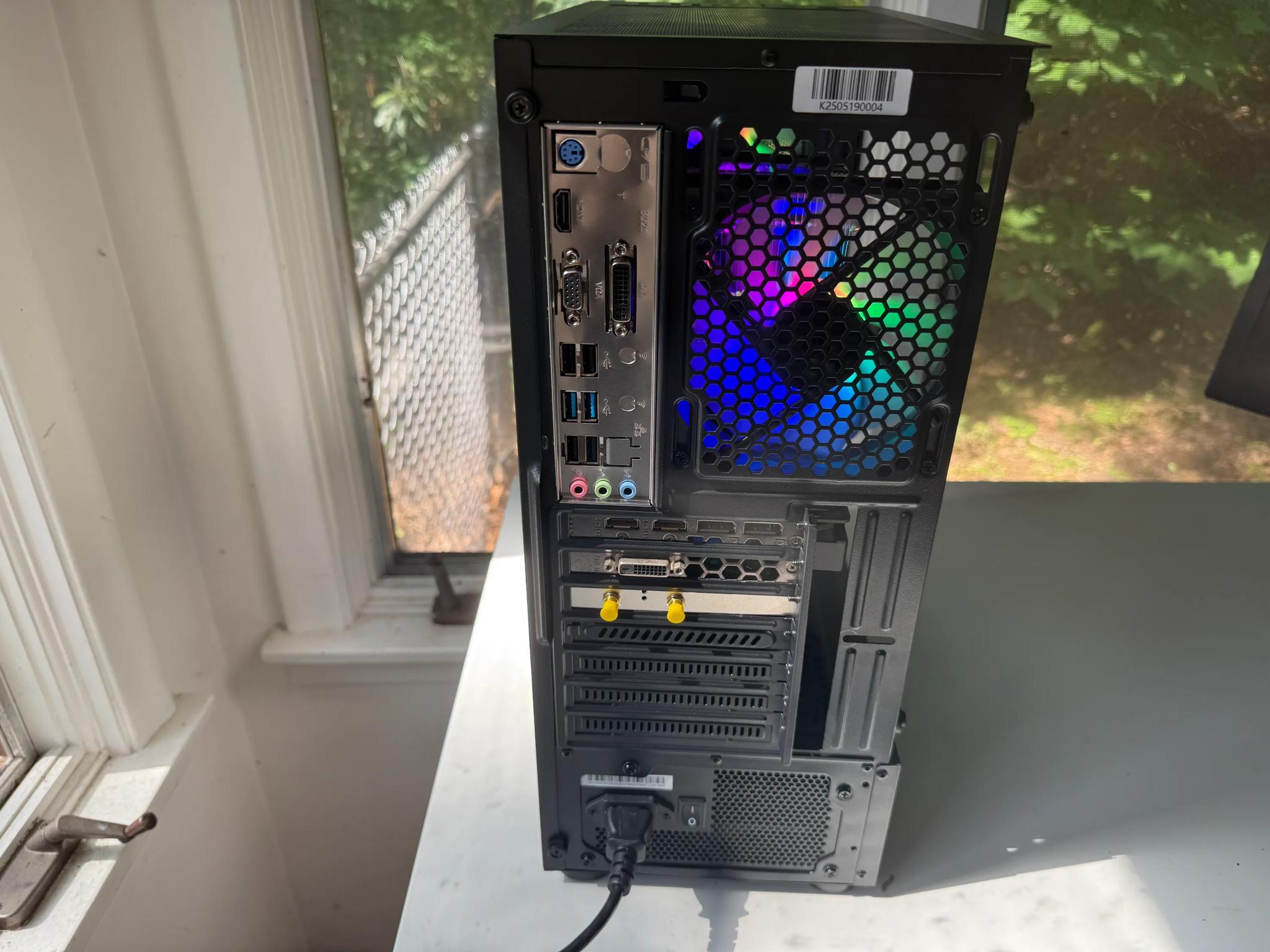 RX 580 / Intel I5 | WIFI | 16GB Ram | 1TB HDD + SSD | Windows 11 Activated