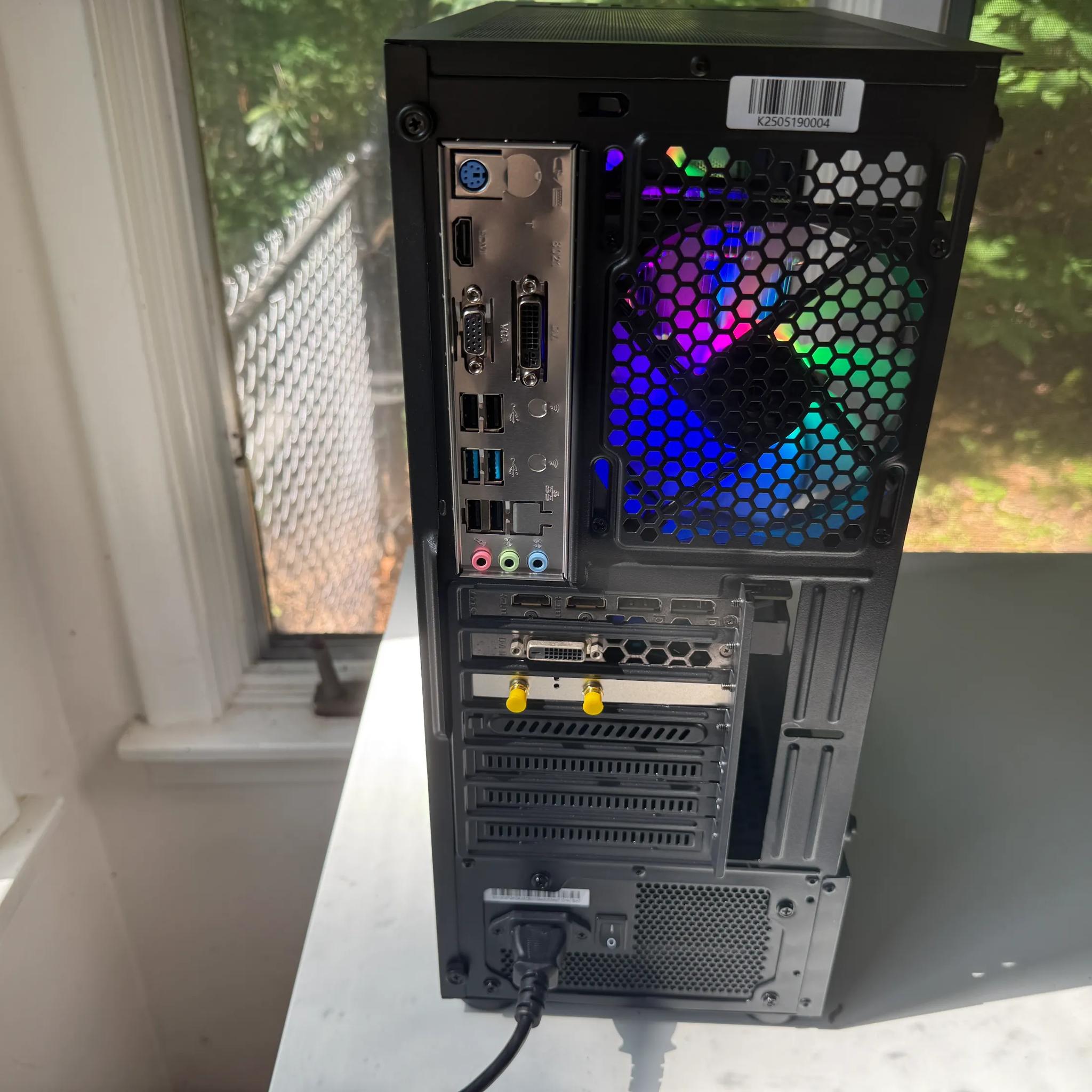 RX 580 / Intel I5 | WIFI | 16GB Ram | 1TB HDD + SSD | Windows 11 Activated