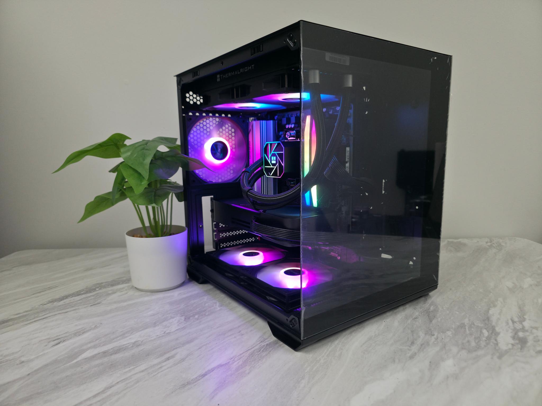 RTX 5070 Founders Edition Streaming Gaming PC Computer (Ryzen 7 7700x, 32GB DDR5 6000 MHz Wi-F-)