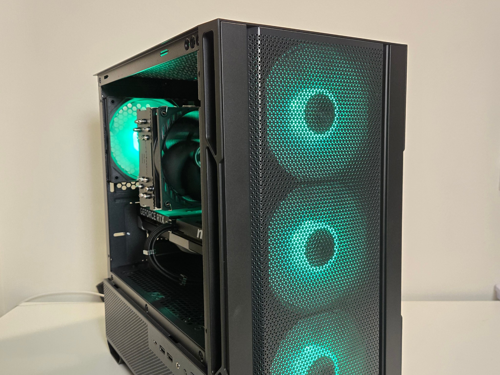 RTX 5060 | Intel i5 13400F | 16gb DDR5 | 512gb NVME 👏🏾