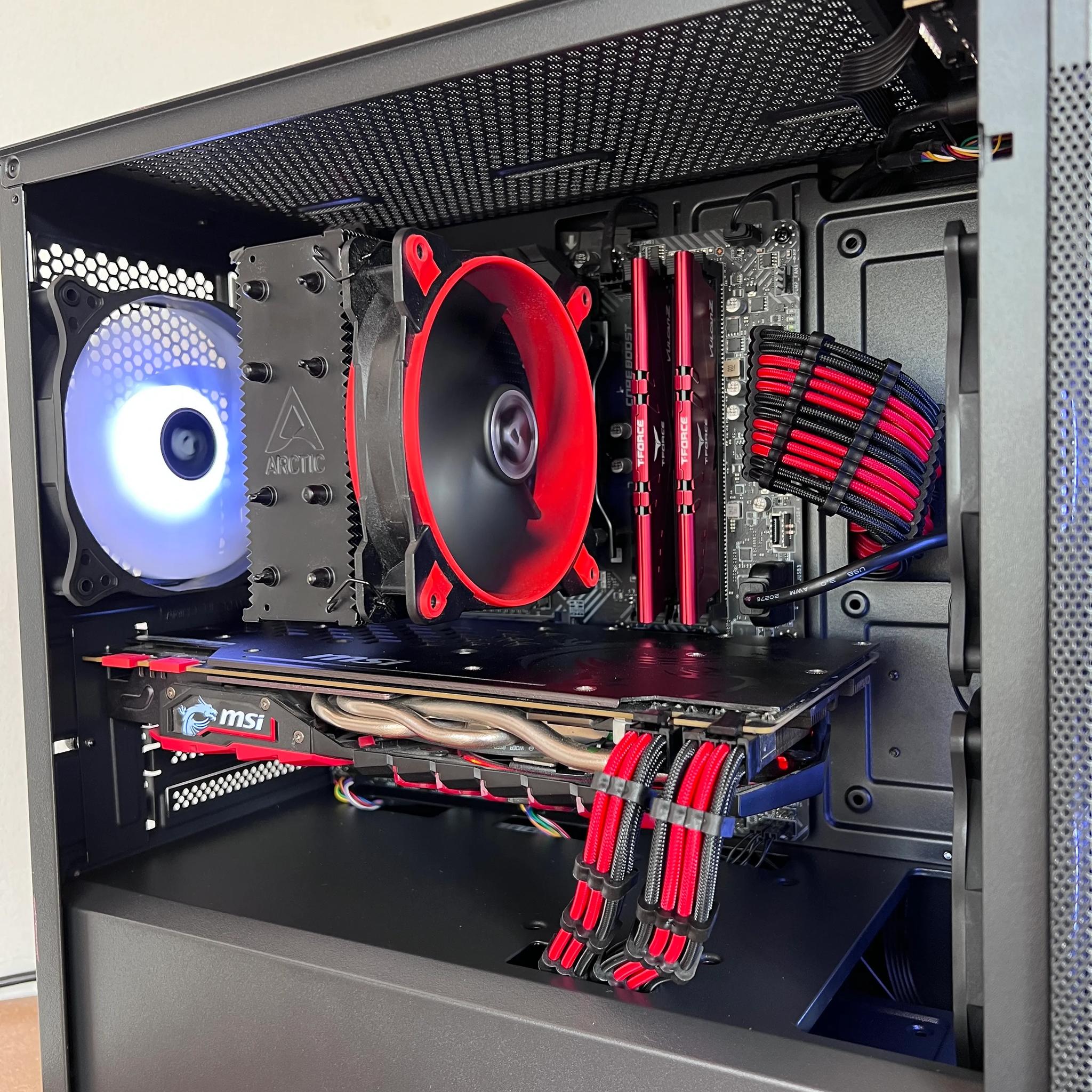 🟥⬛ Black & Red Budget Build | i3-12100F | GTX 1070 ⬛🟥