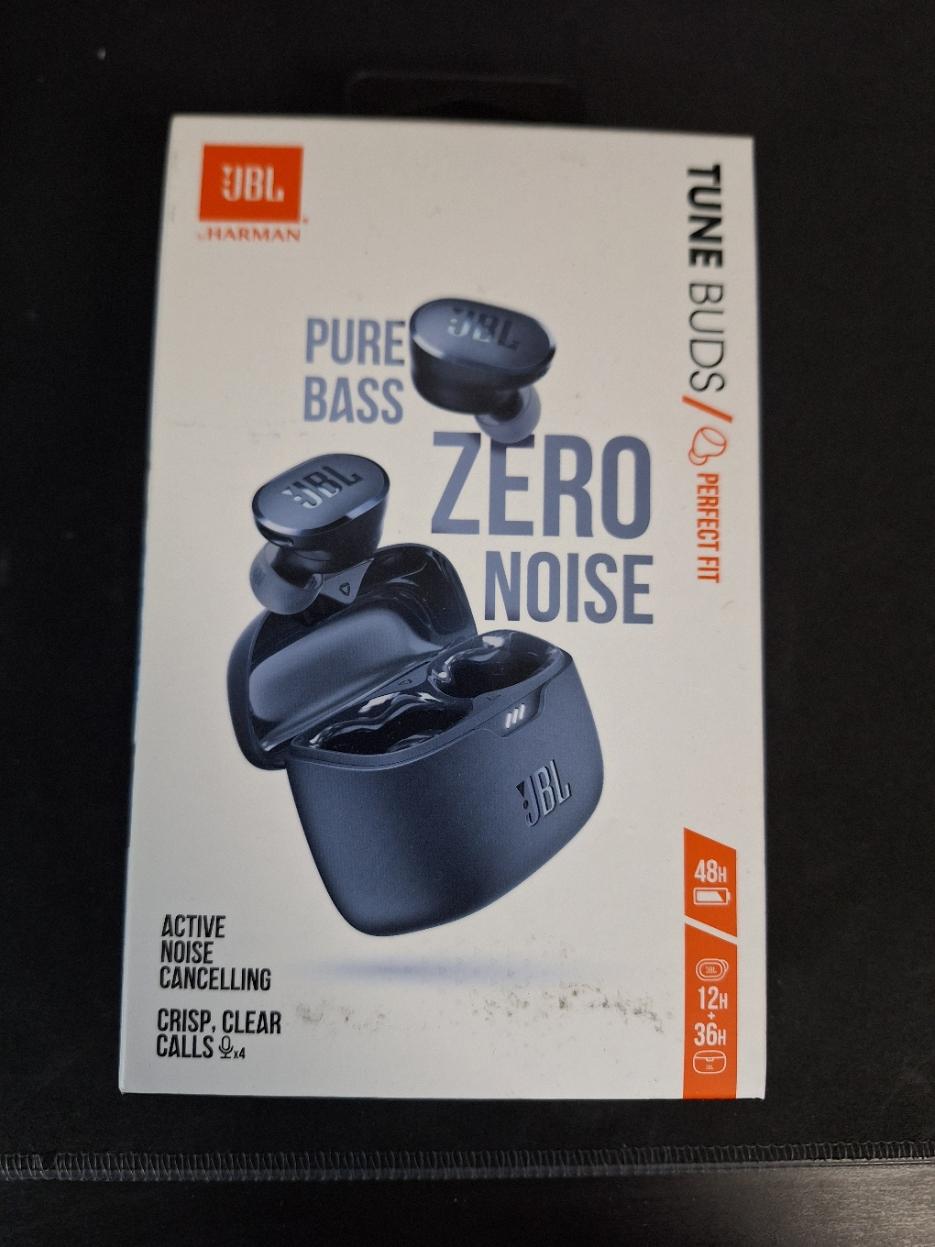 JBL TUNE BUDS Earbuds