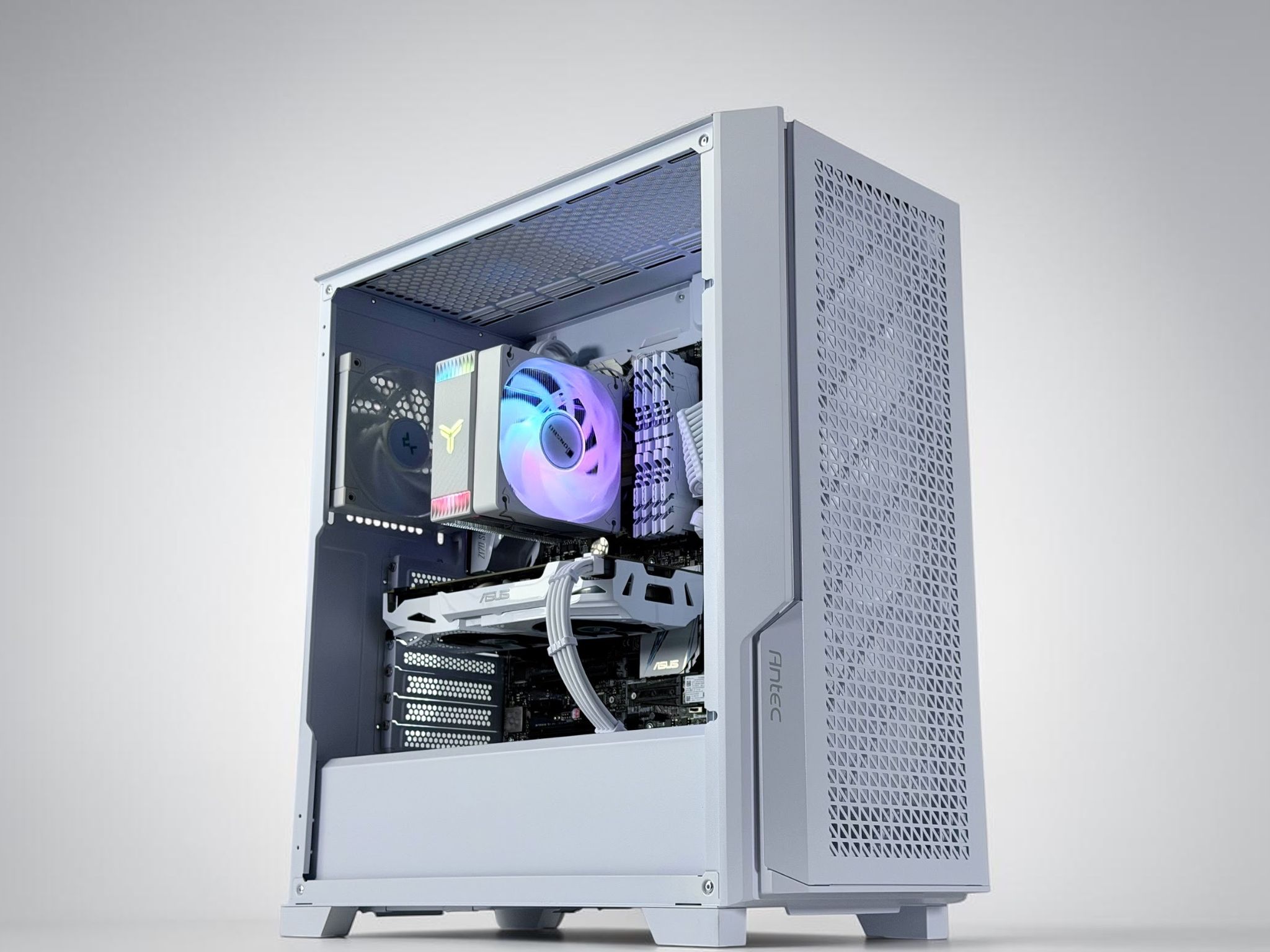 🤍🐻‍❄️Starter Gaming PC⚪ Nvidia GTX 1070 8GB⚪Intel i5 6600⚪16GB DDR4⚪500GB NVME