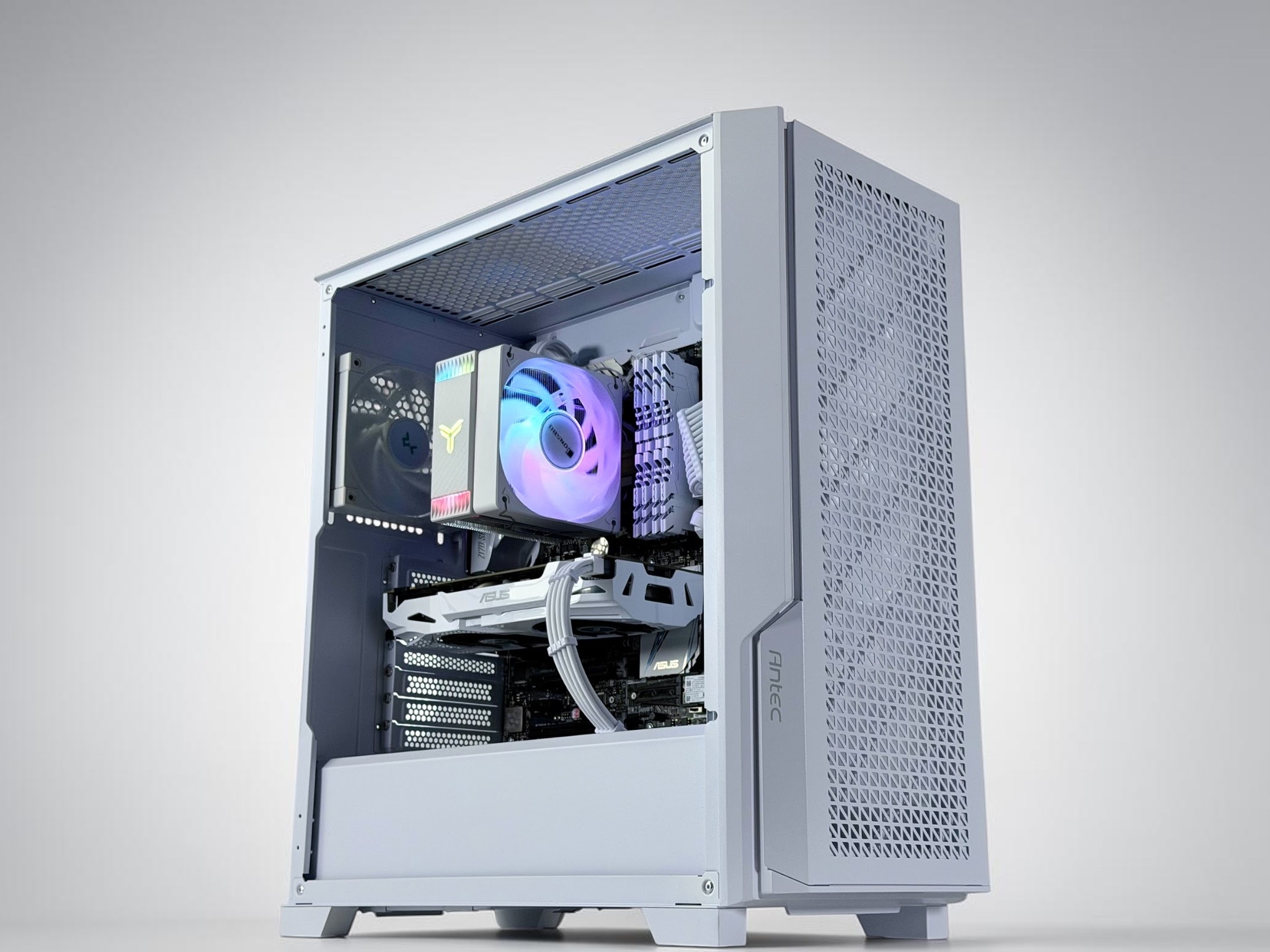 🤍🐻‍❄️Starter Gaming PC⚪ Nvidia GTX 1070 8GB⚪Intel i5 6600⚪16GB DDR4⚪500GB NVME