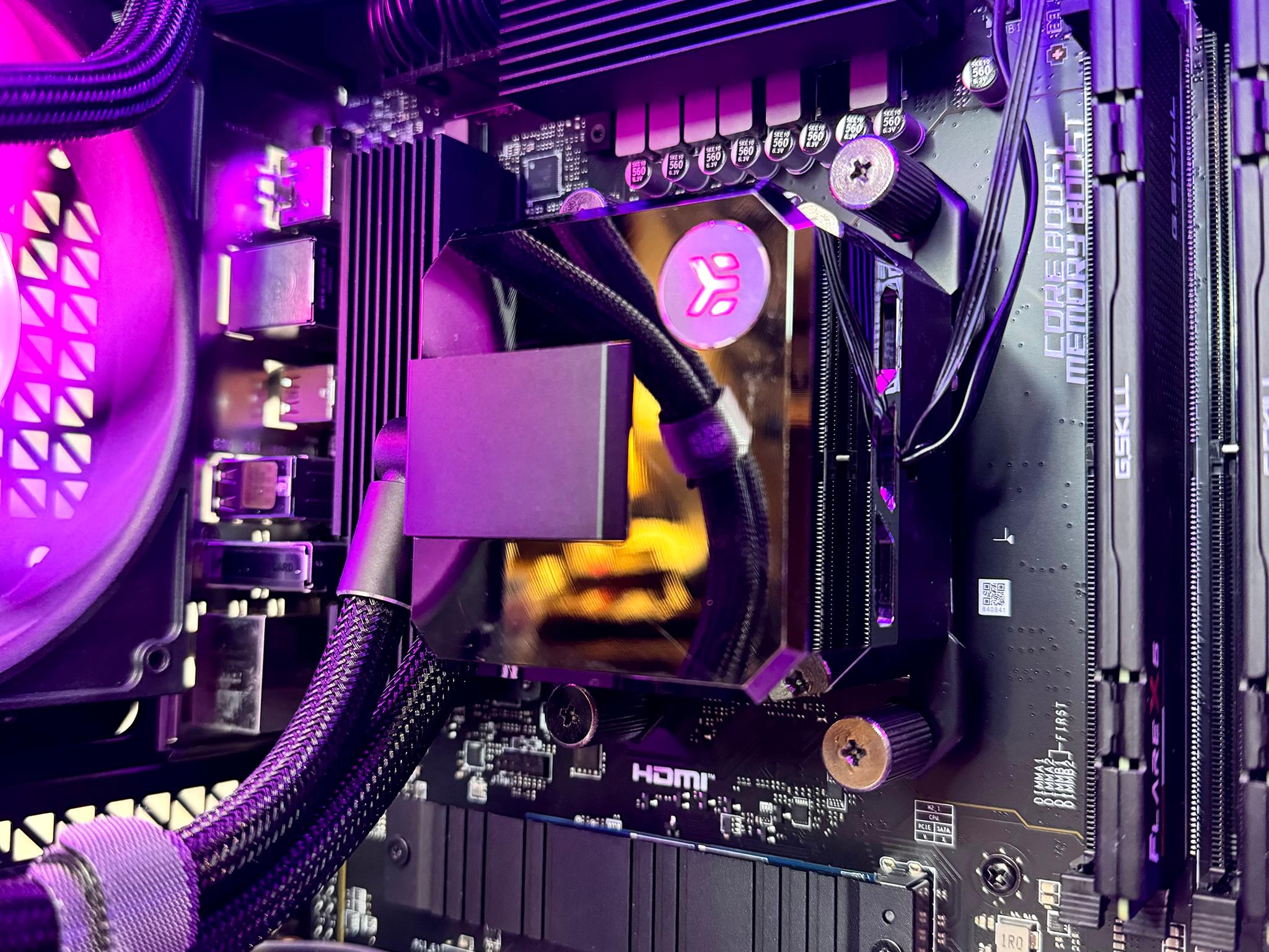 ⚫️🐰| Highend Gaming Pc | 7700x, 4070ti, 32gb, 1tb, free keyboard