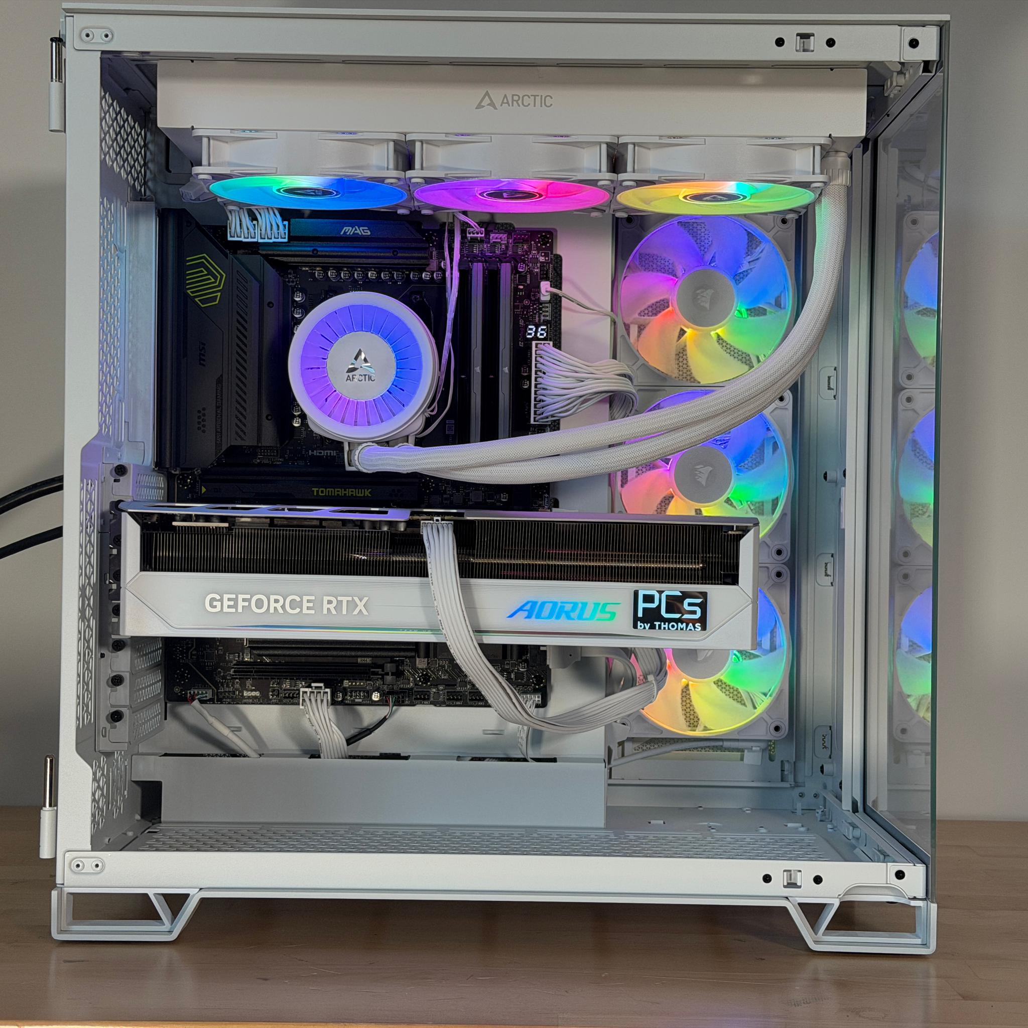 RTX 5080 Aorus Master Ryzen 7 9800x3d Gaming PC