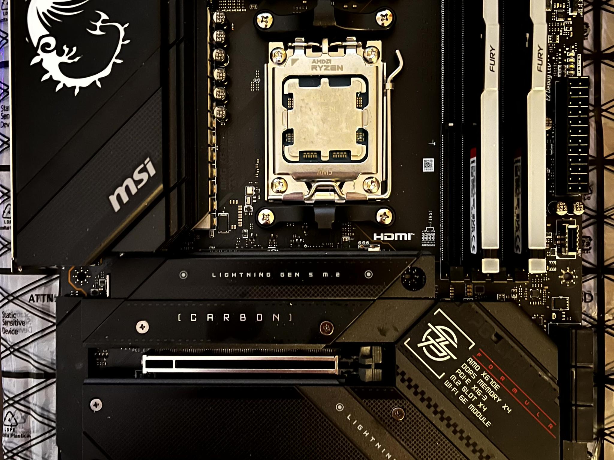 🔥Ryzen 7 9800X3D🔥 | X670E Motherboard | 32GB @6400 MT/s | 4TB NVME