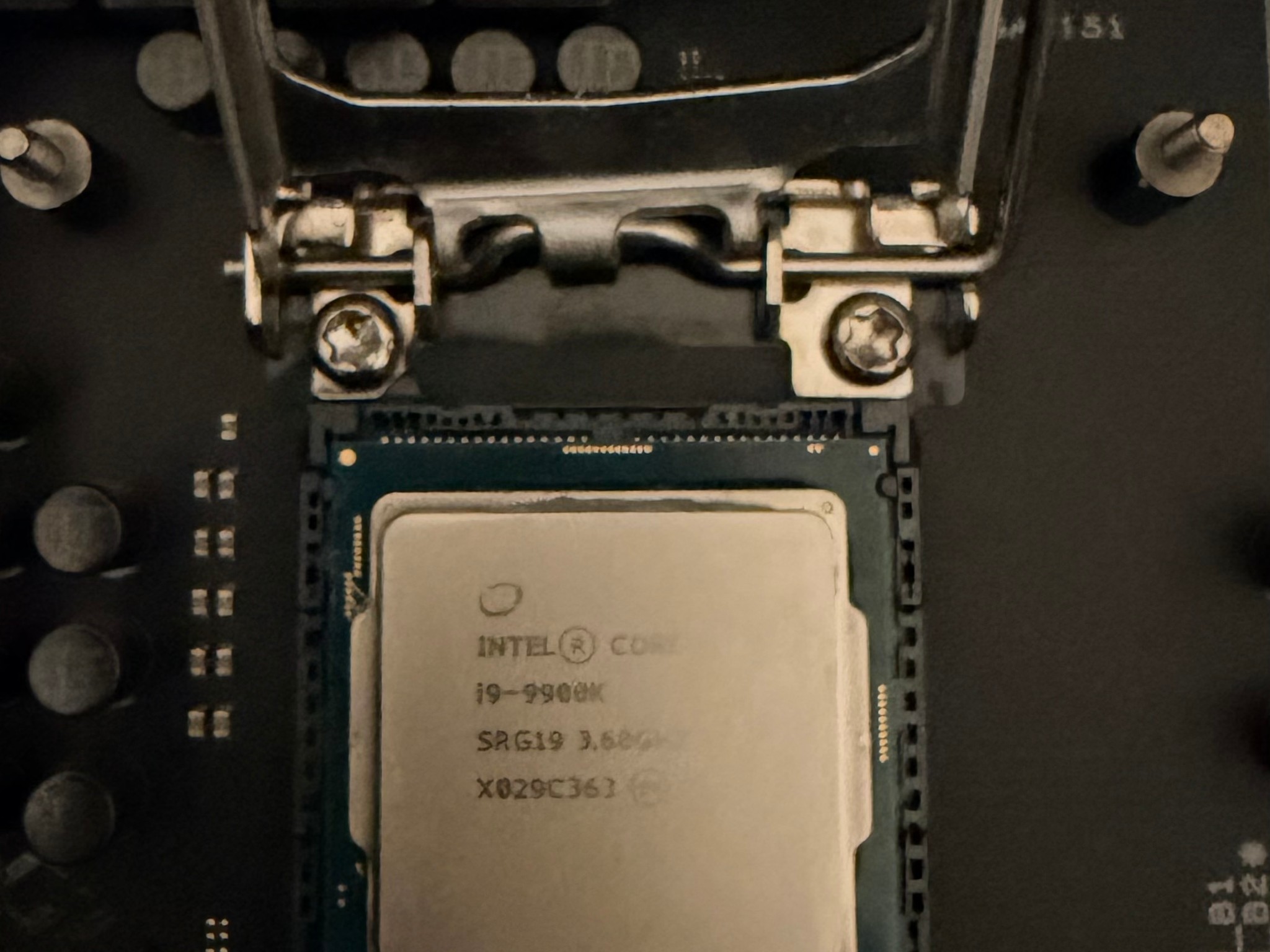Intel Core i9-9900K