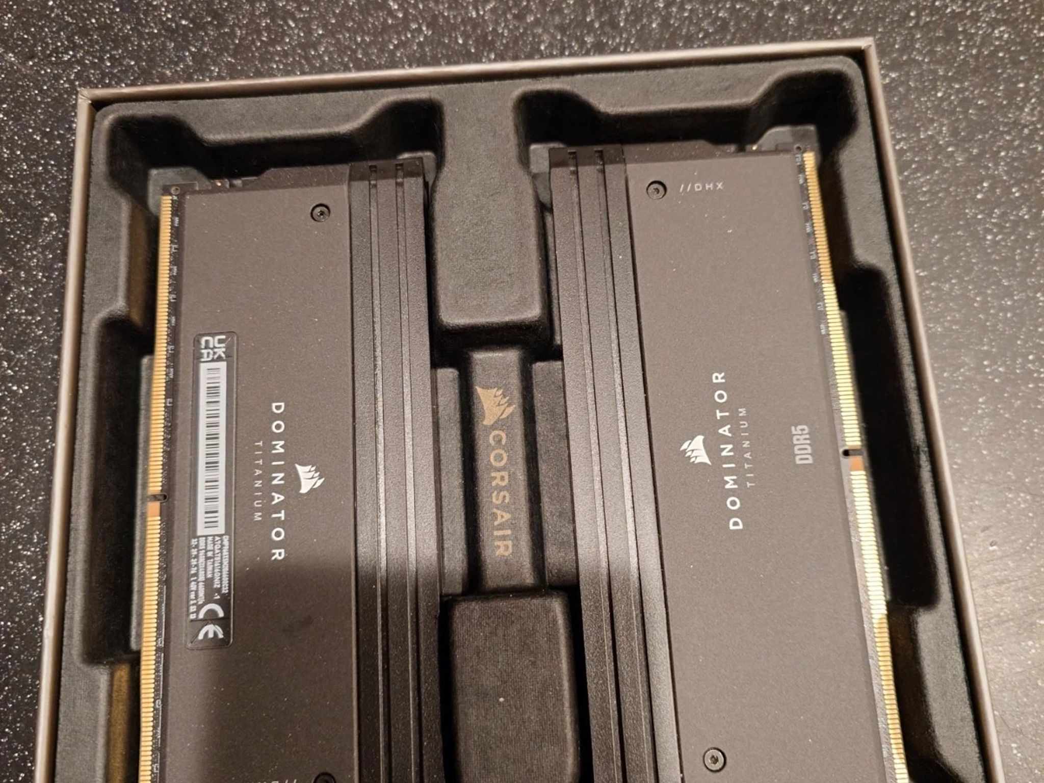 SELLING CORSAIR DOMINATOR TITANIUM 96GB (2 x 48GB) PC5-52800 (DDR5-6600) DIMM RGB Memory
