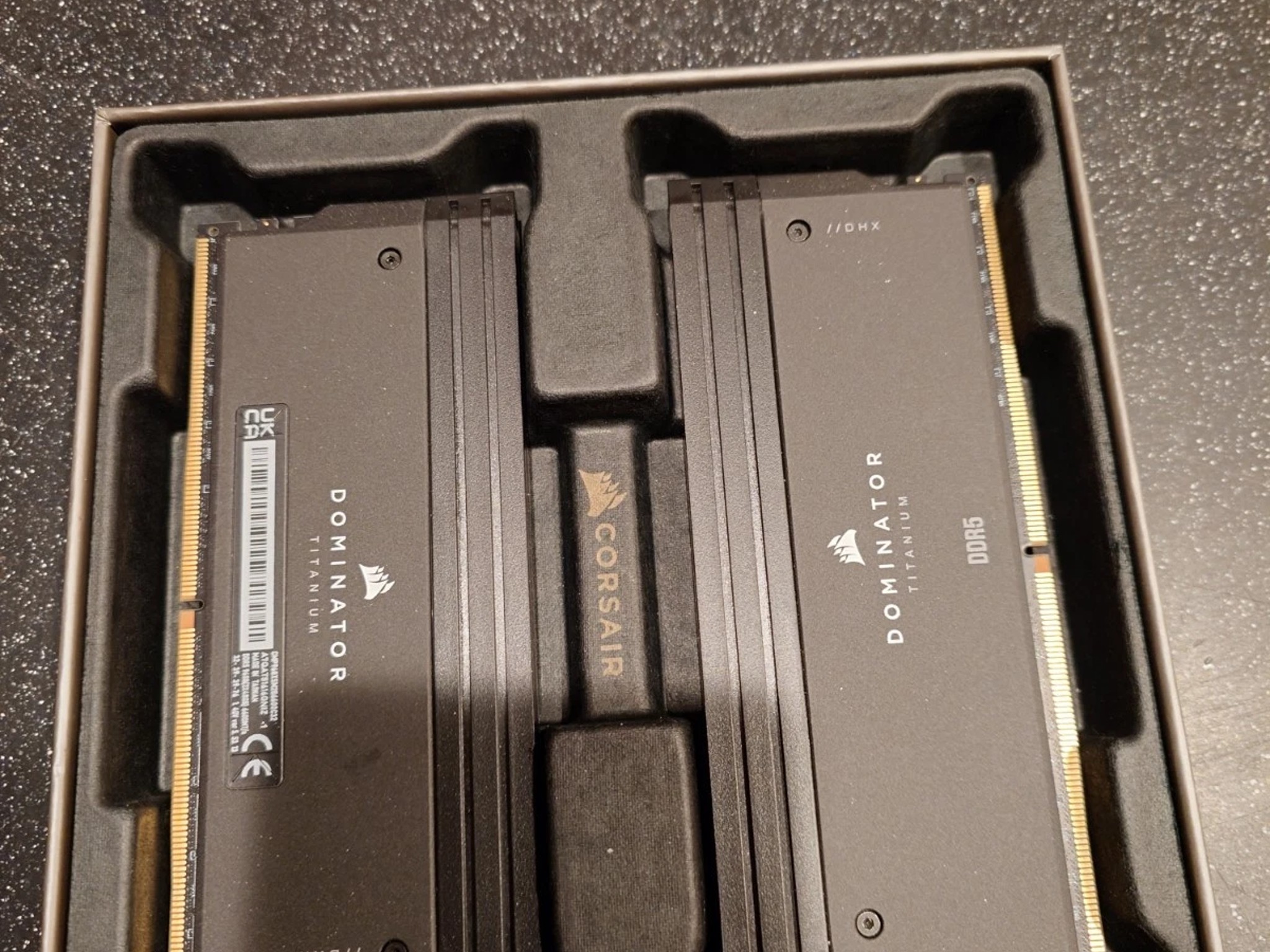 SELLING CORSAIR DOMINATOR TITANIUM 96GB (2 x 48GB) PC5-52800 (DDR5-6600) DIMM RGB Memory