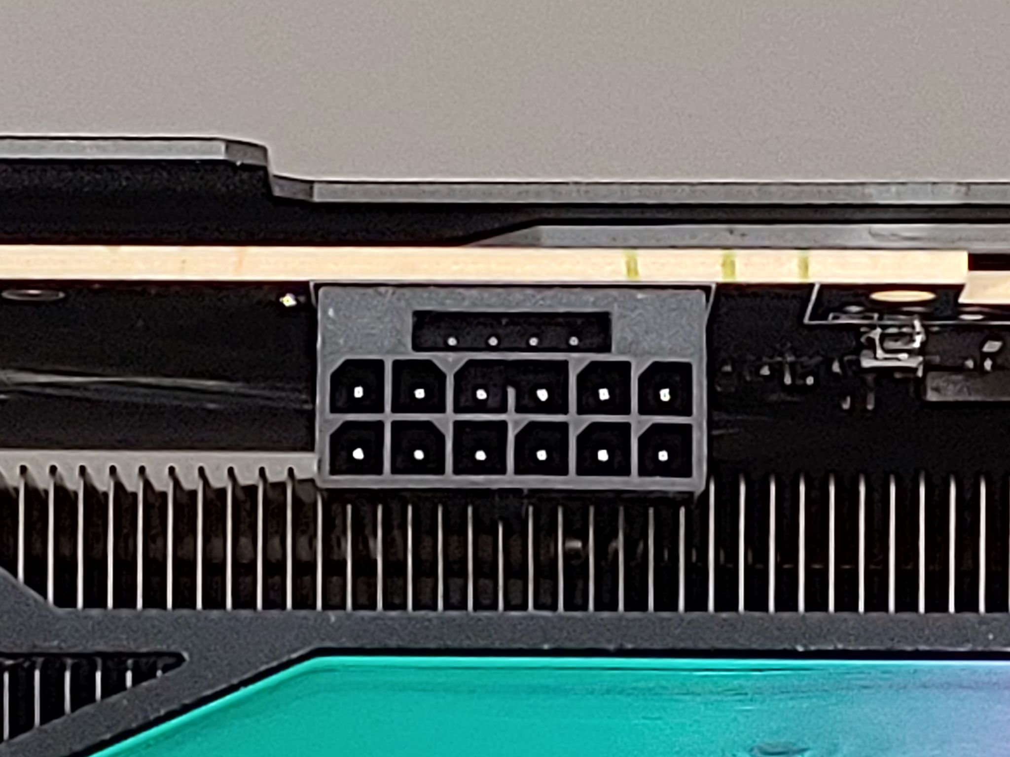 ZOTAC GAMING GeForce RTX 3090 Ti AMP Extreme Holo – 24GB GDDR6X