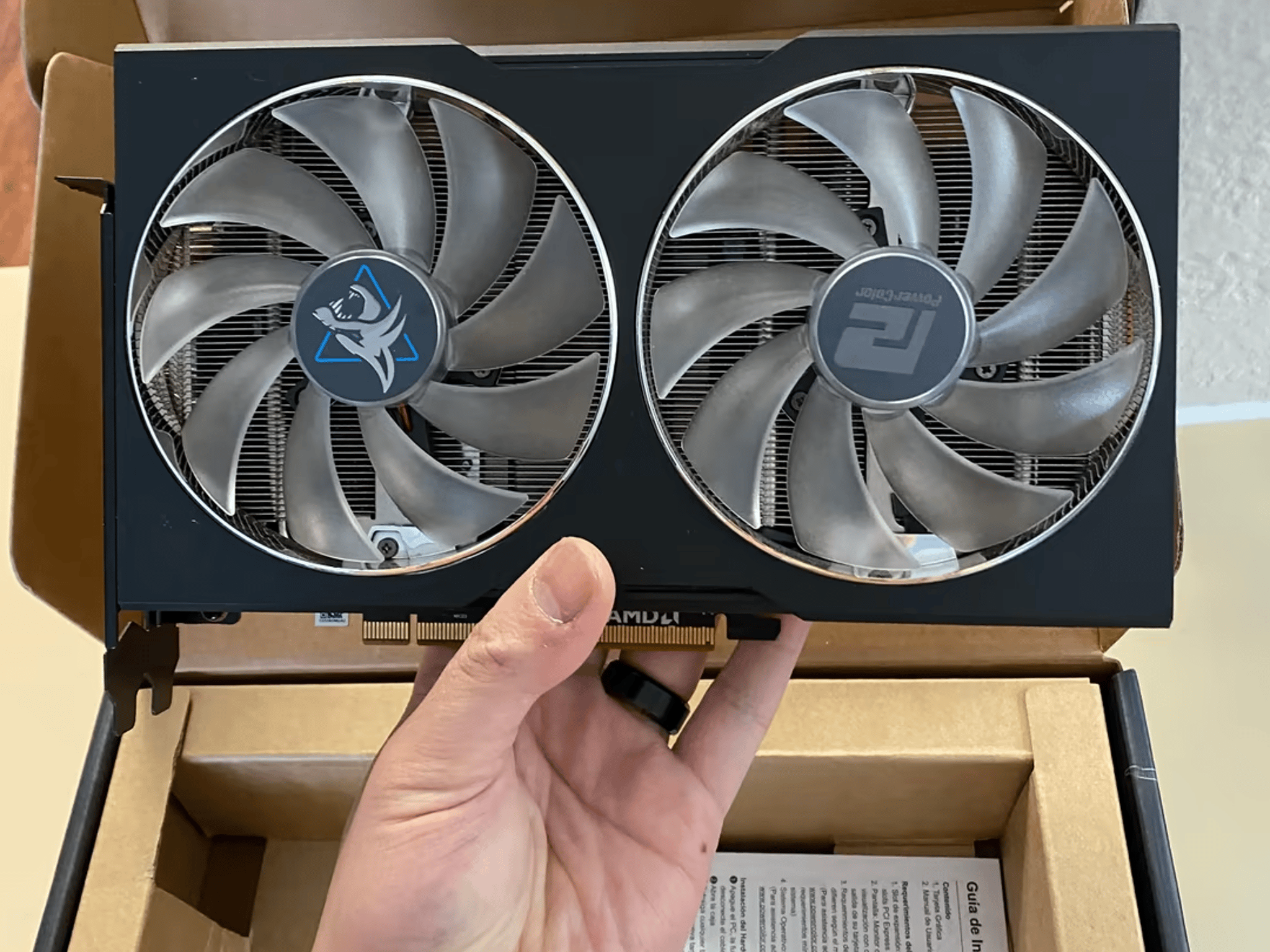 PowerColor Radeon RX 6600XT Hellhound