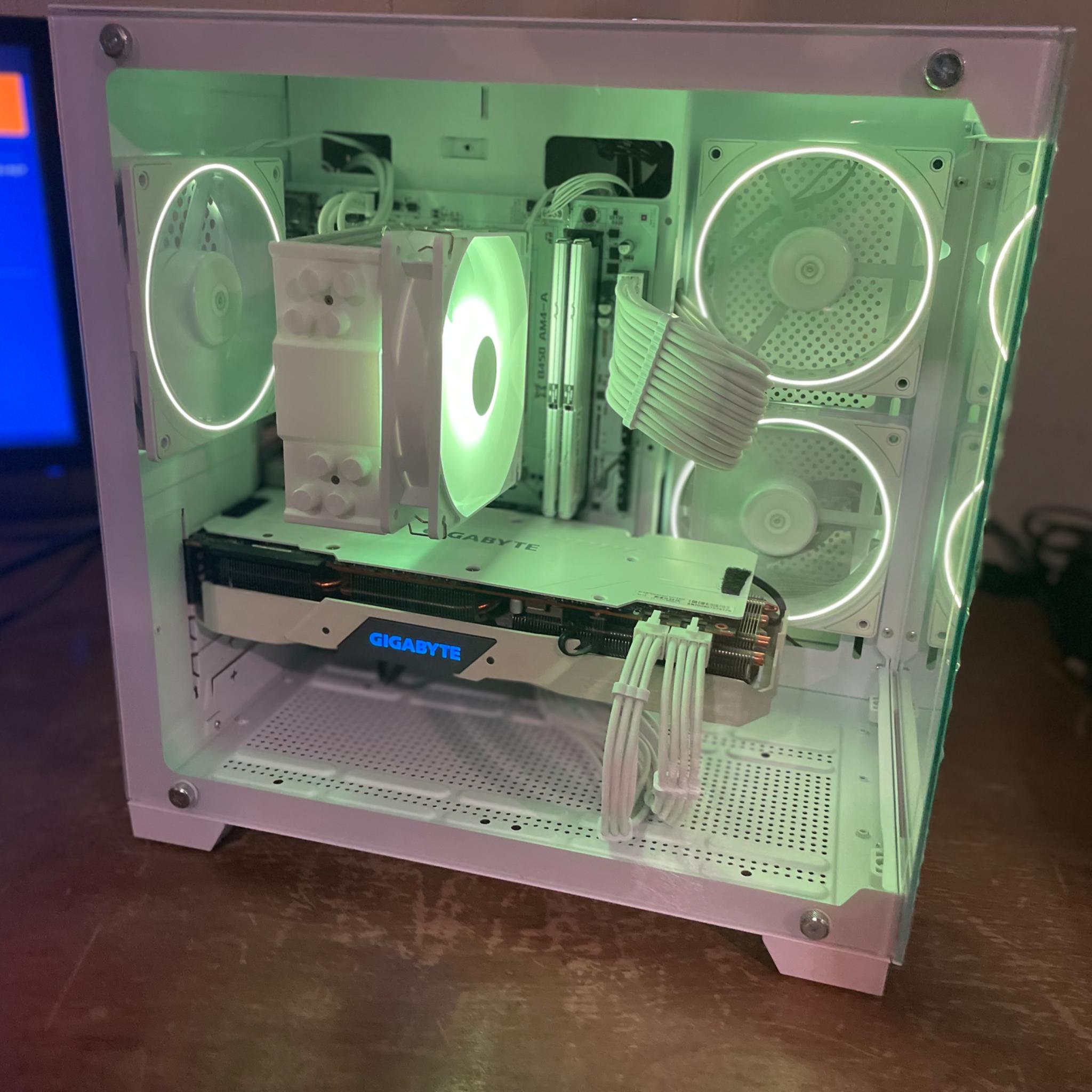 Ryzen 7| RTX 2070 Super| 32GB Ram| 1TB| WiFi