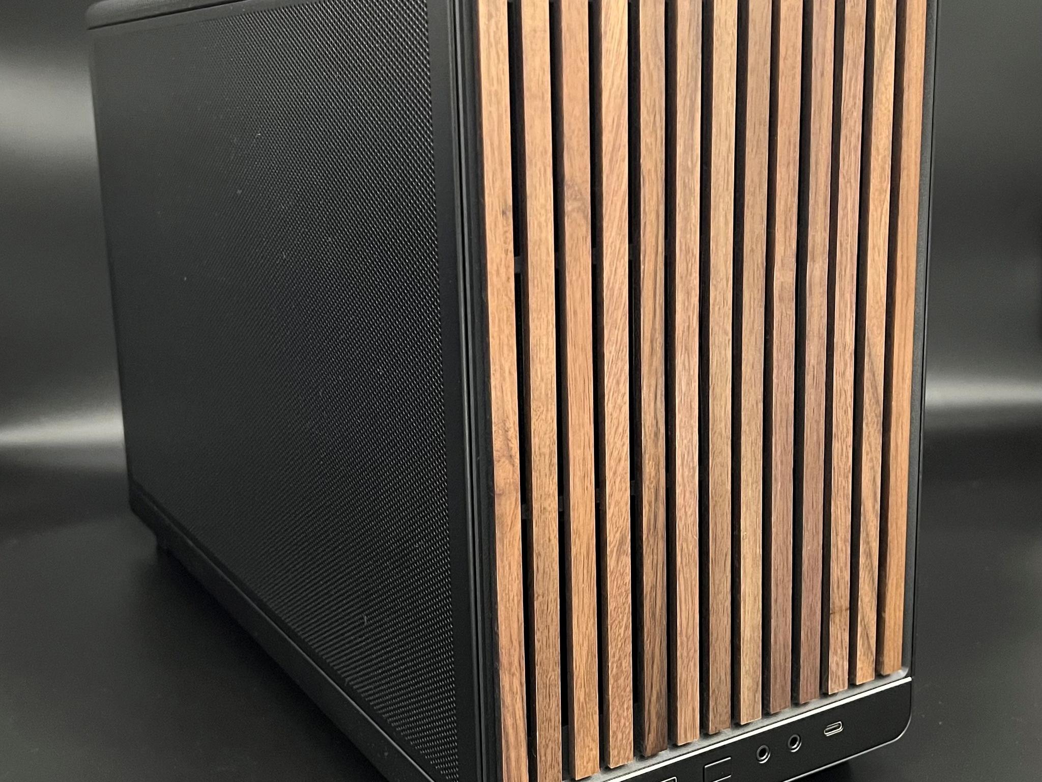 RTX 5060Ti 16GB, Ryzen 5 7600X, 32gb DDR5, Lian Li A3 Wood, 1tb SSD.