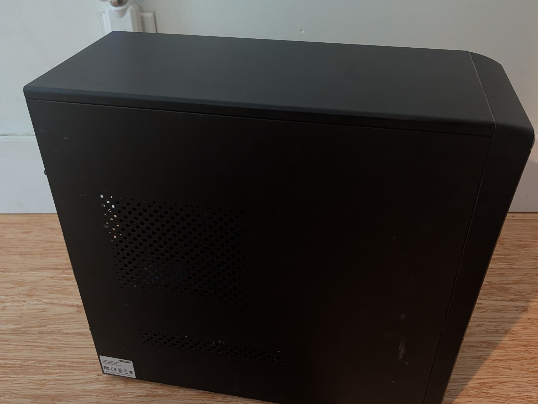 Custom ASUS Gaming PC | RX 580 8GB | I7 6700K | 16GB DDR4 | 512GB SATA SSD |