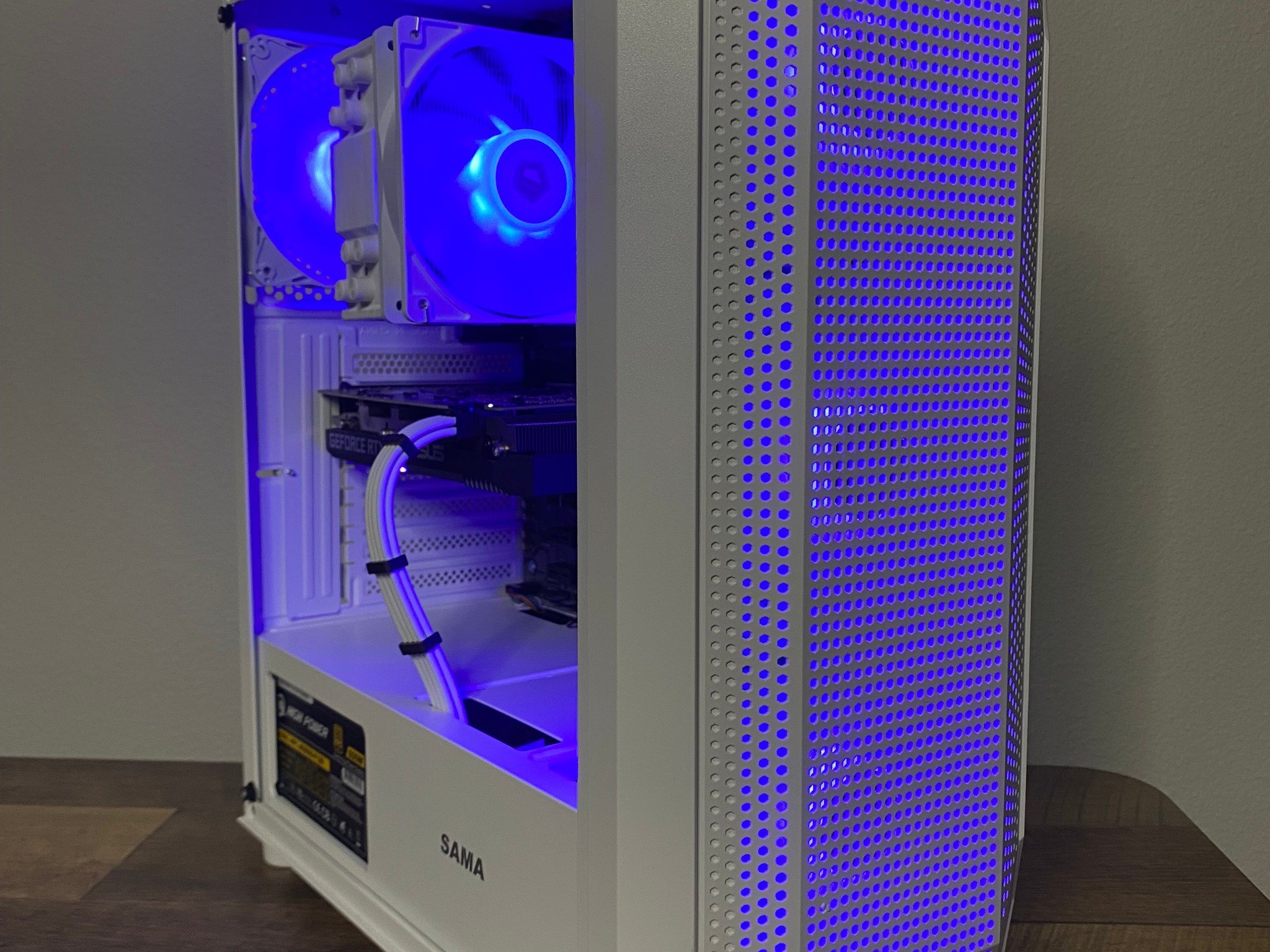 Gaming PC 4K - RTX 2070 8GB Nvidia - i3 10100F intel - 16GB 3200mhz ram - 500GB NVMe - ARGB - White