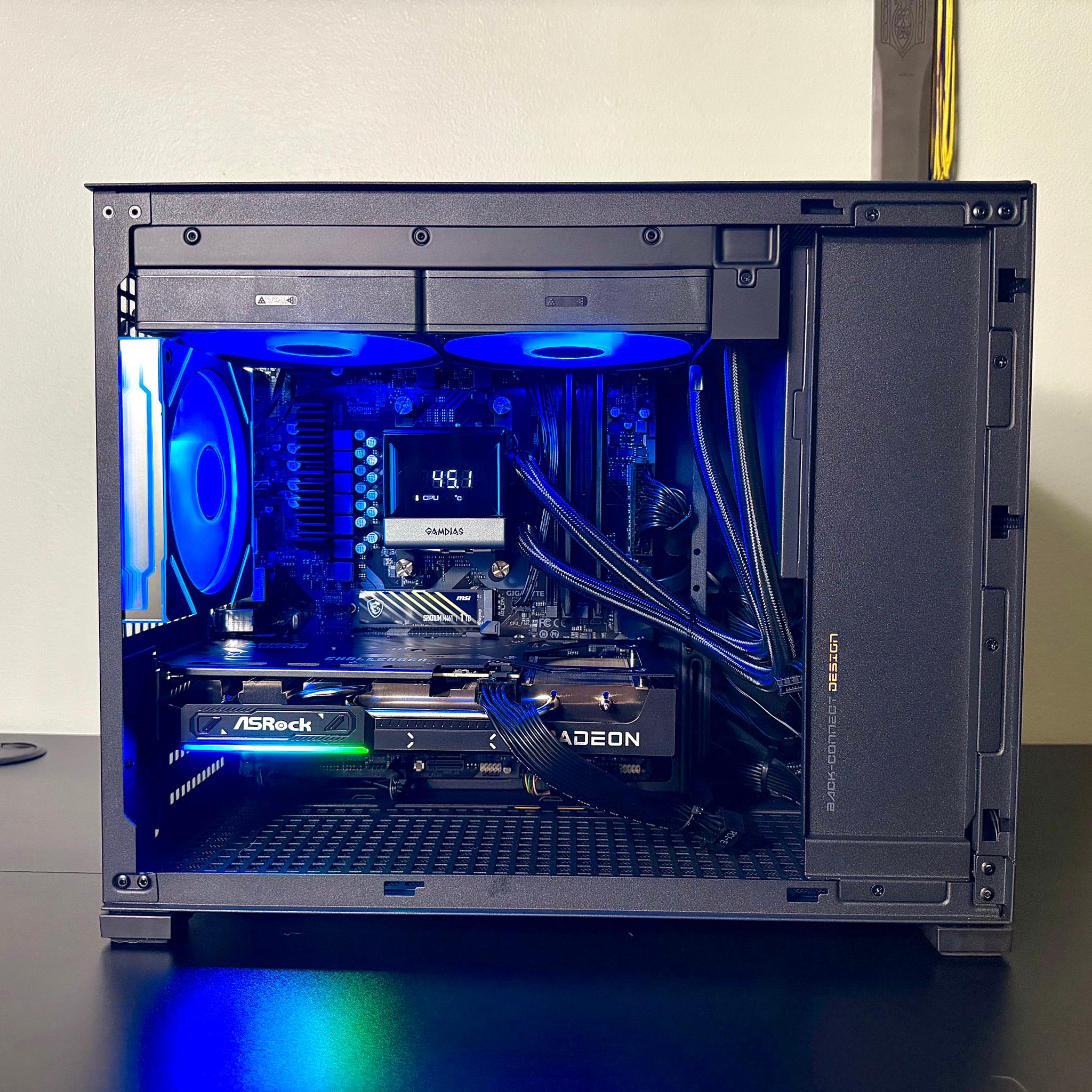 Ryzen 7700x | 9060xt 16GB | 32GB DDR5 | 1TB SSD With LCD Liquid Cooler Gaming PC