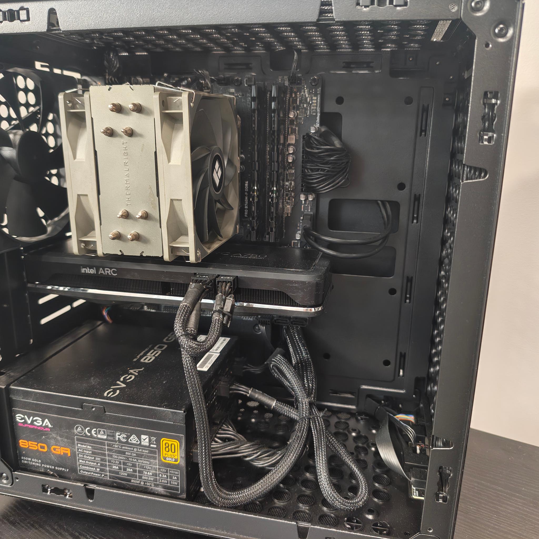 THE BLUE CUBE, fantastic value 1440P gaming pc equipped with FRAME GEN