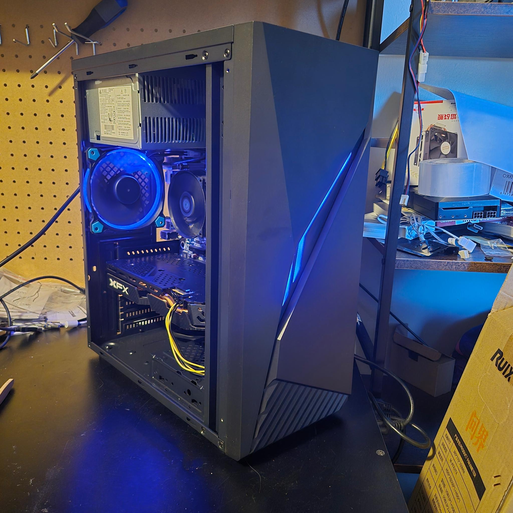 100 FPS Fortnite | i5-4570, 16GB RAM, 500GB SSD, RX 580 8GB, RGB, Wifi