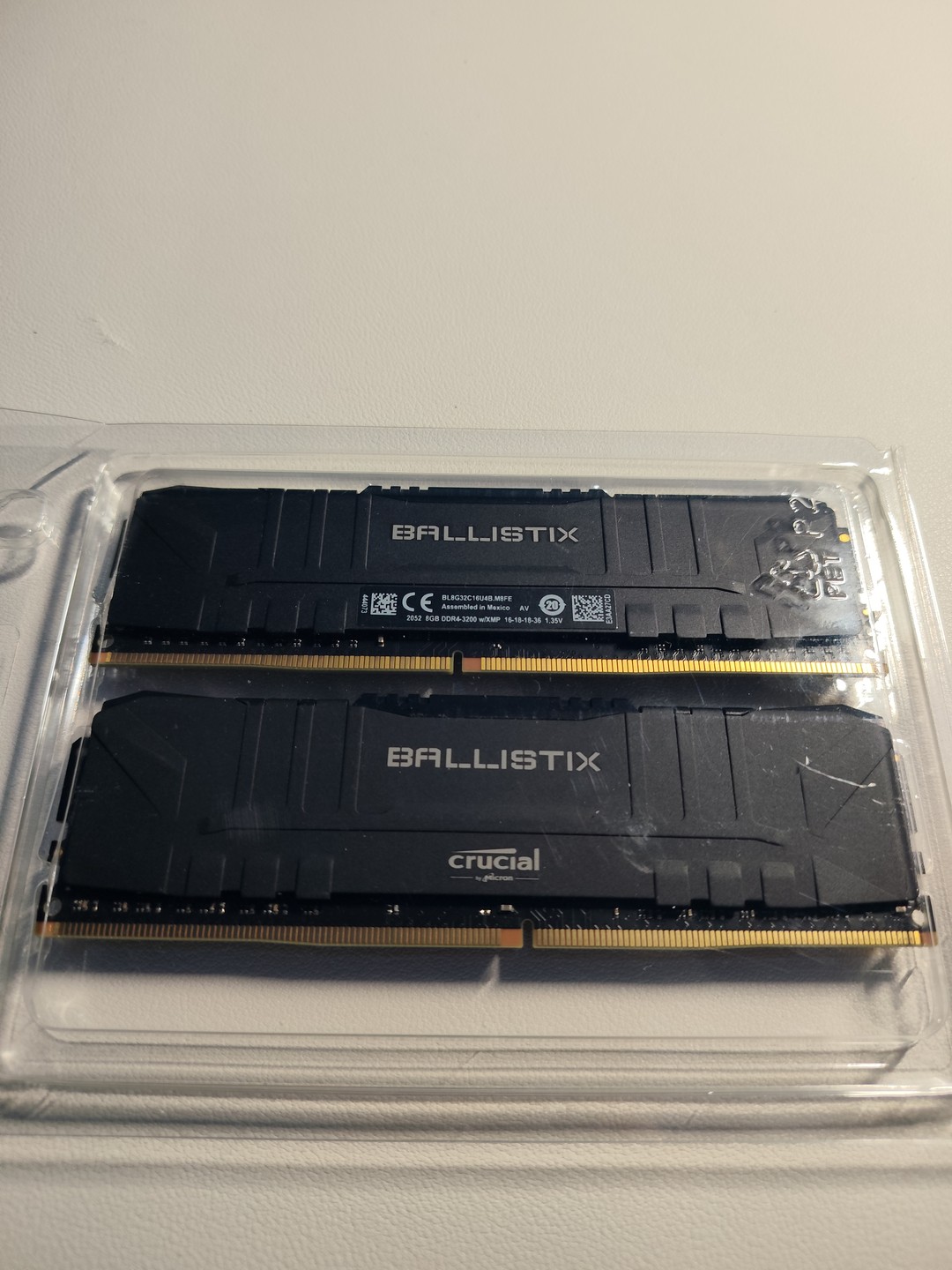 Crucial Ballistix 16GB (2x8GB) RAM DDR4 | Jawa