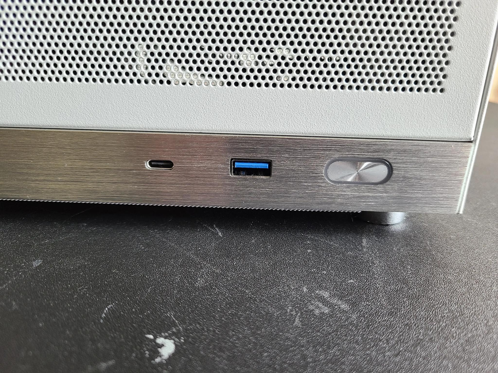 RX 6700 XT | Ryzen 5 3600X | 1TB Gen4 NVME | 32GB 3200MHz RAM