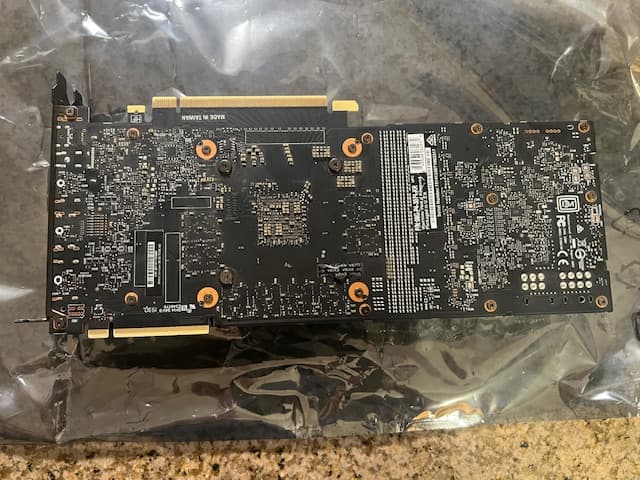 EVGA GeForce RTX 2070 SUPER BLACK GAMING Overclocked Dual-Fan 8GB GDDR6 PCIe 3.0 Graphics Card