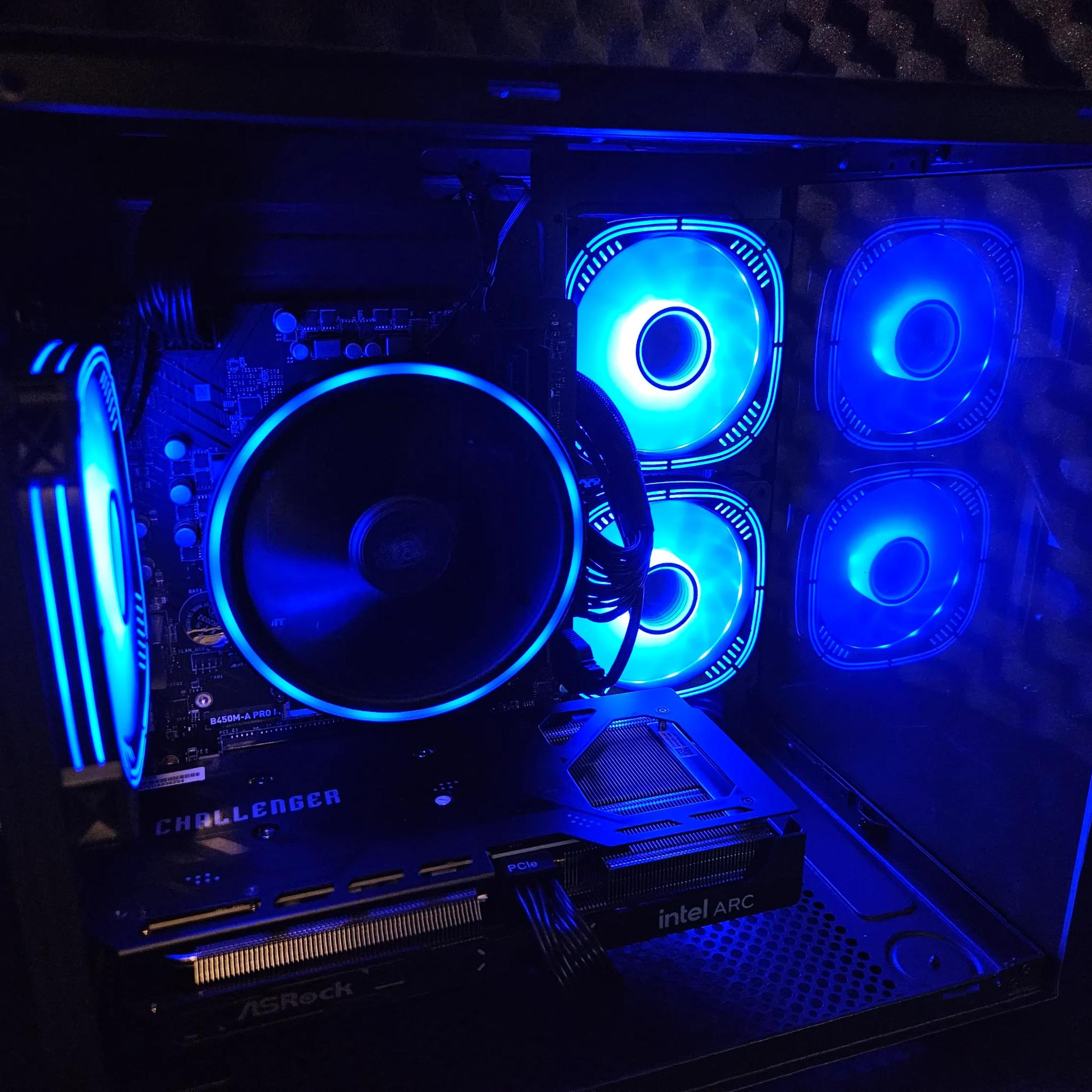 Dark side gaming rig Ryzen 5 / 32GB DDR4/ 1TB SSD / Intel Arc B570