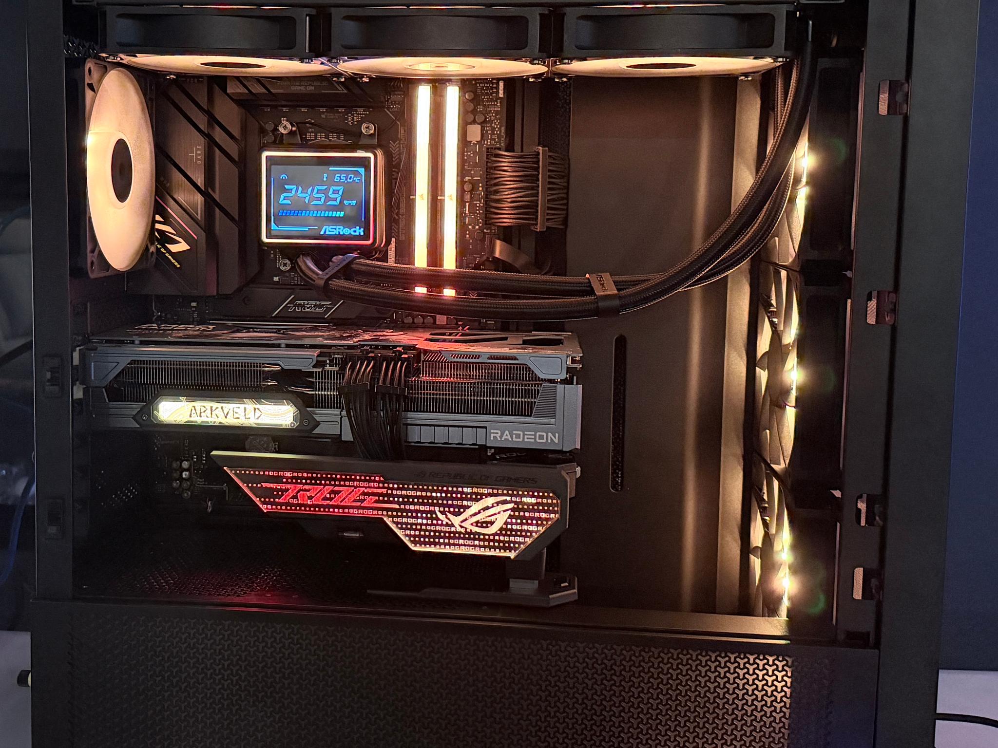 RX 9070 XT Monster Hunter Gaming PC | Ryzen 9 9950X | 32GB DDR5 | 1.5TB NVMe + 480GB SSD