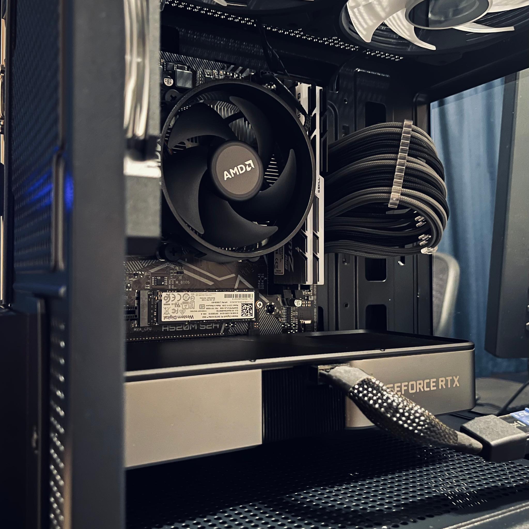 Performance Gaming PC |RTX 3070 // Ryzen 5500 // 2.5TB Storage|