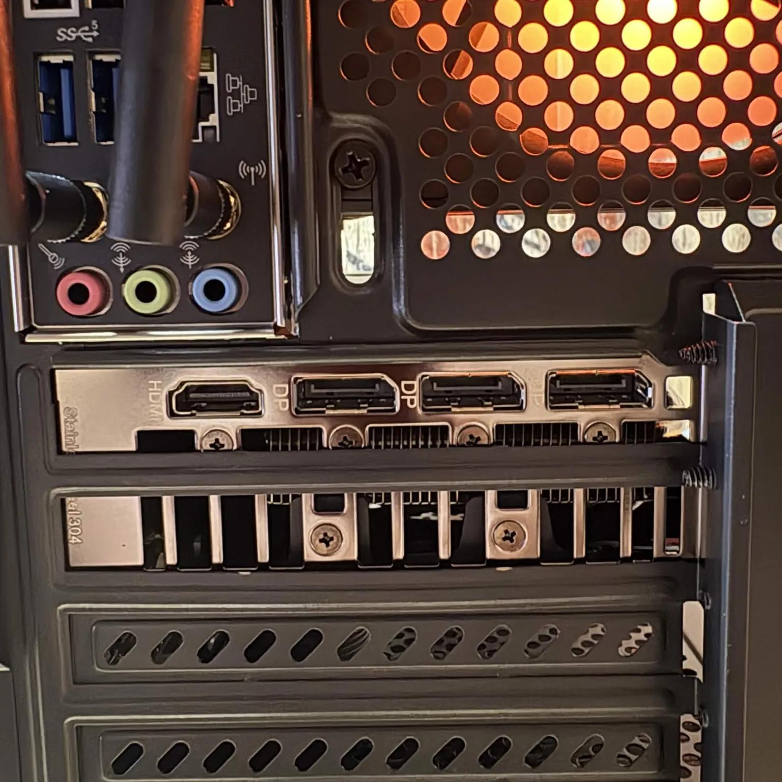 BLACK CAT SHADOWCLAW MINI GAMING PC Ryzen 5 7500X3D • RTX 5060 • 16GB DDR5 • 1TB NVMe
