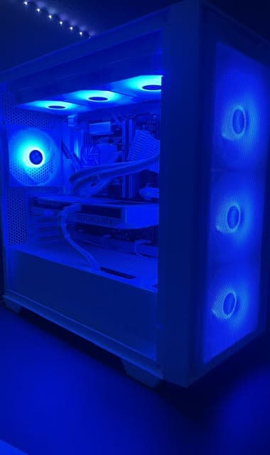 1080p/1440p ALL WHITE CUSTOM GAMING PC